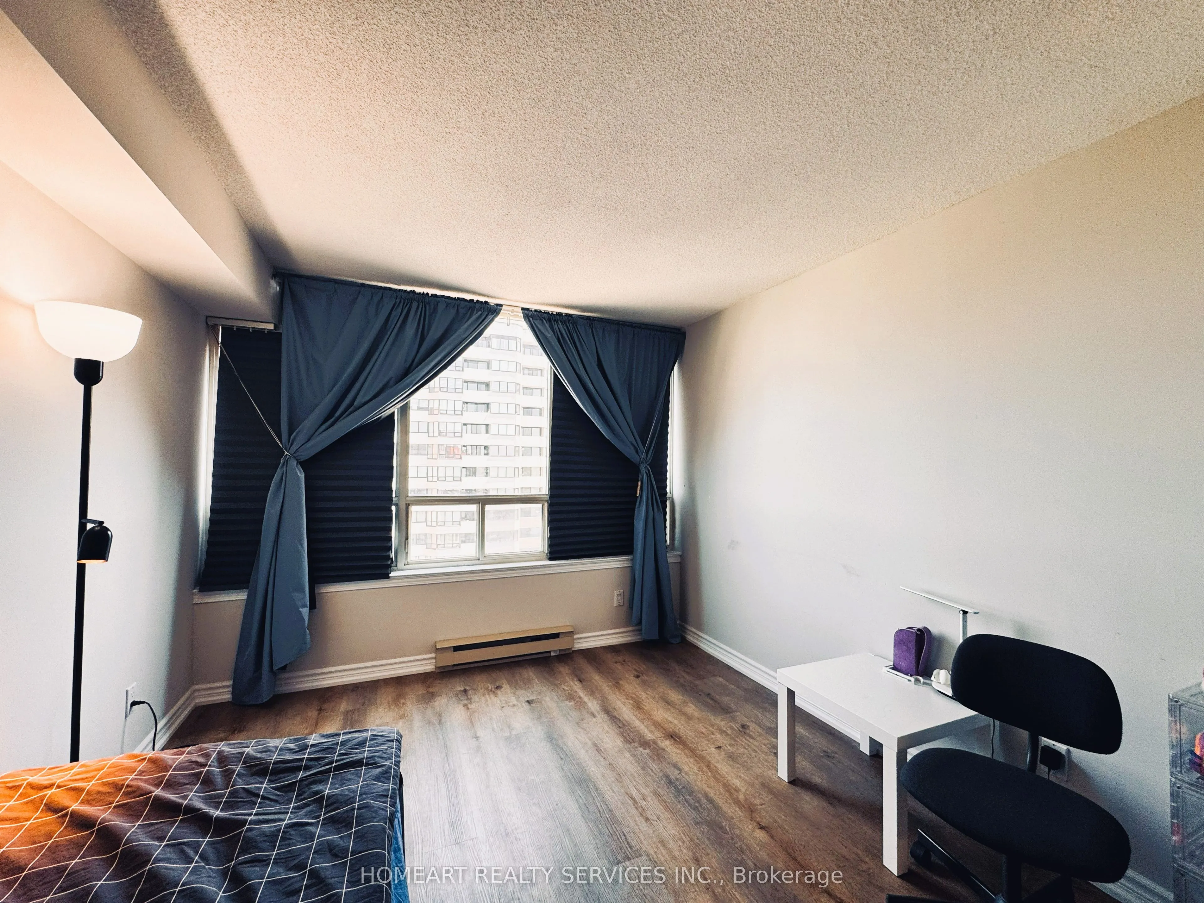 30 Greenfield Avenue #1806