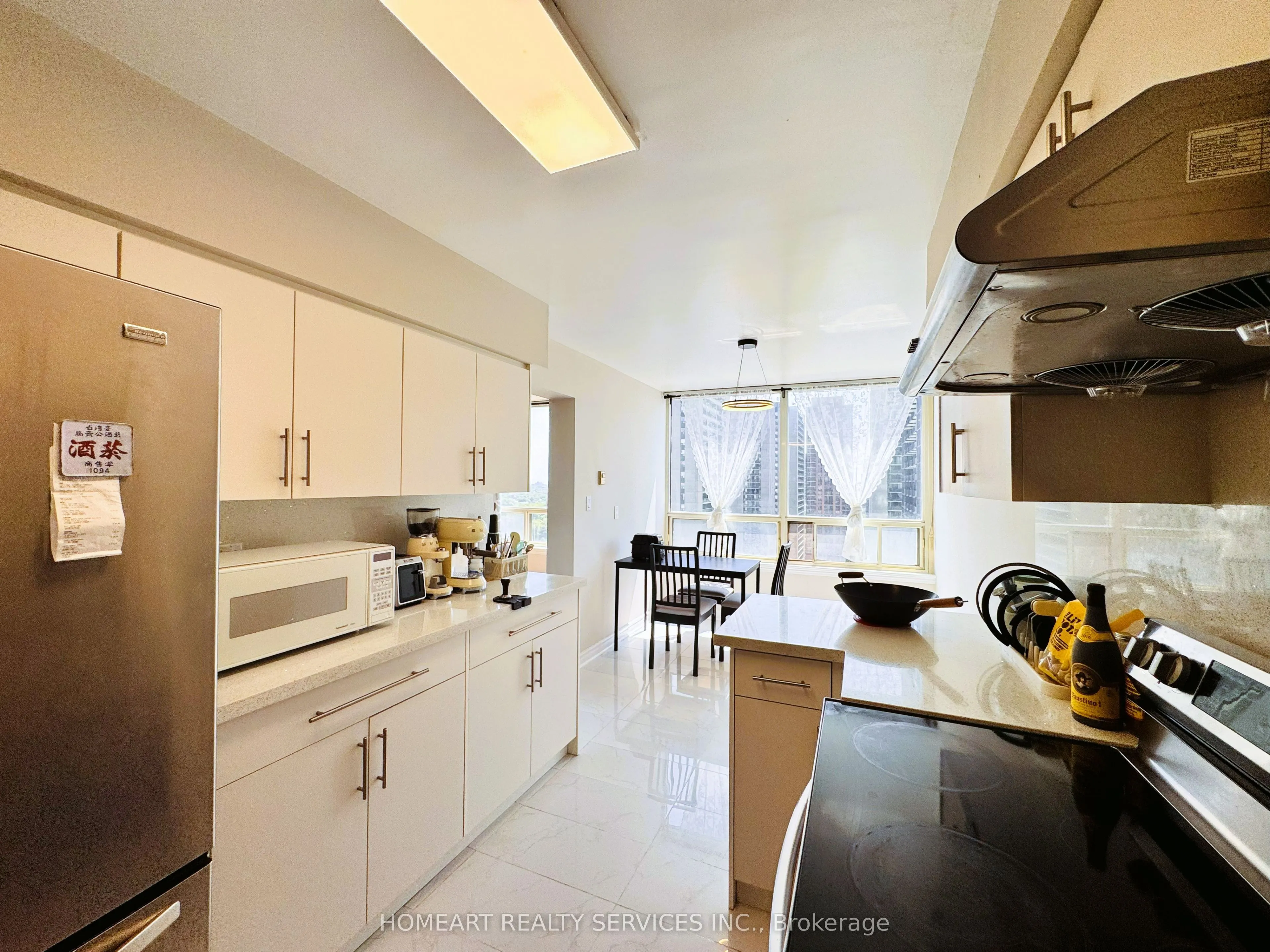 30 Greenfield Avenue #1806