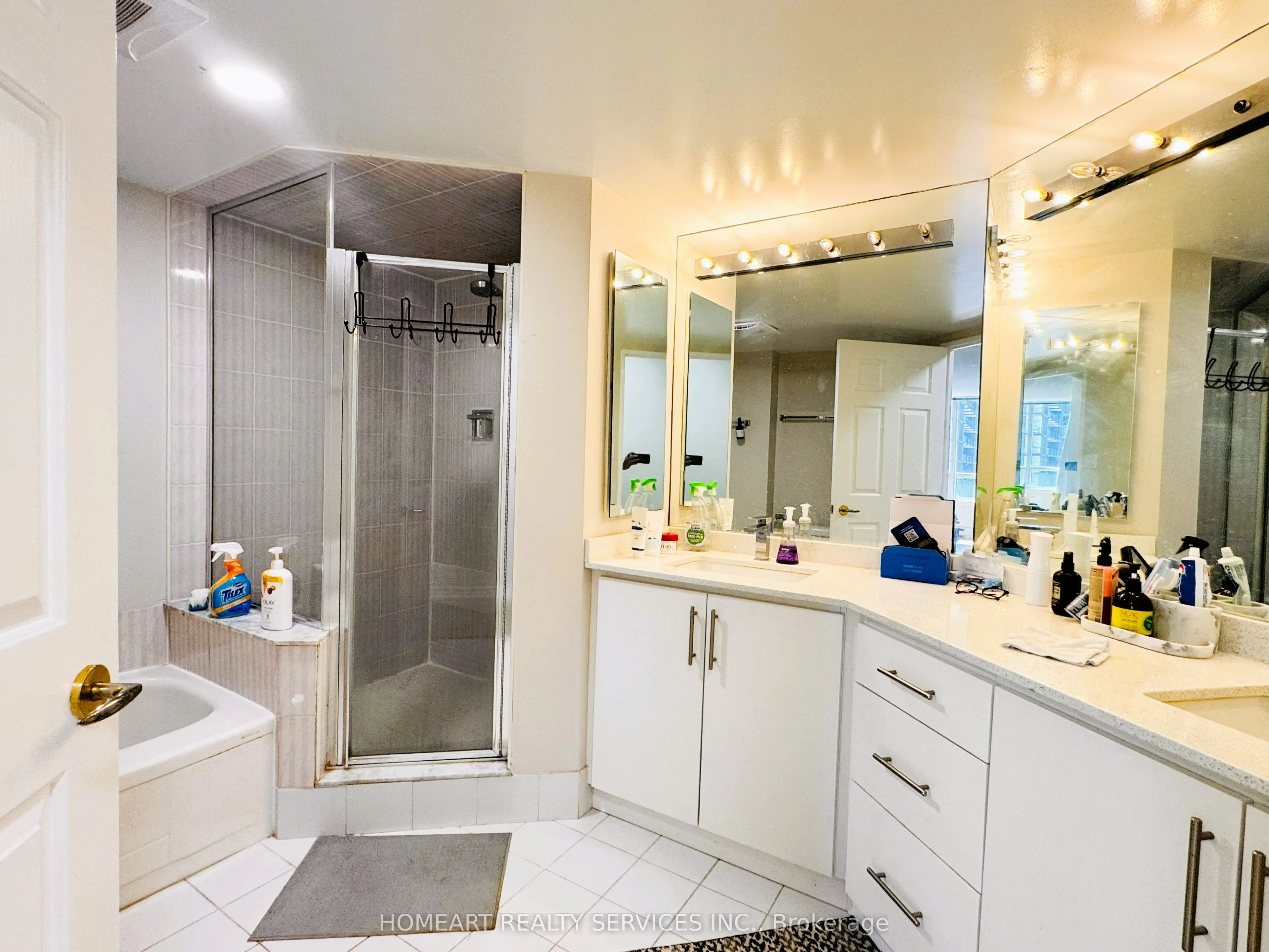 30 Greenfield Avenue #1806