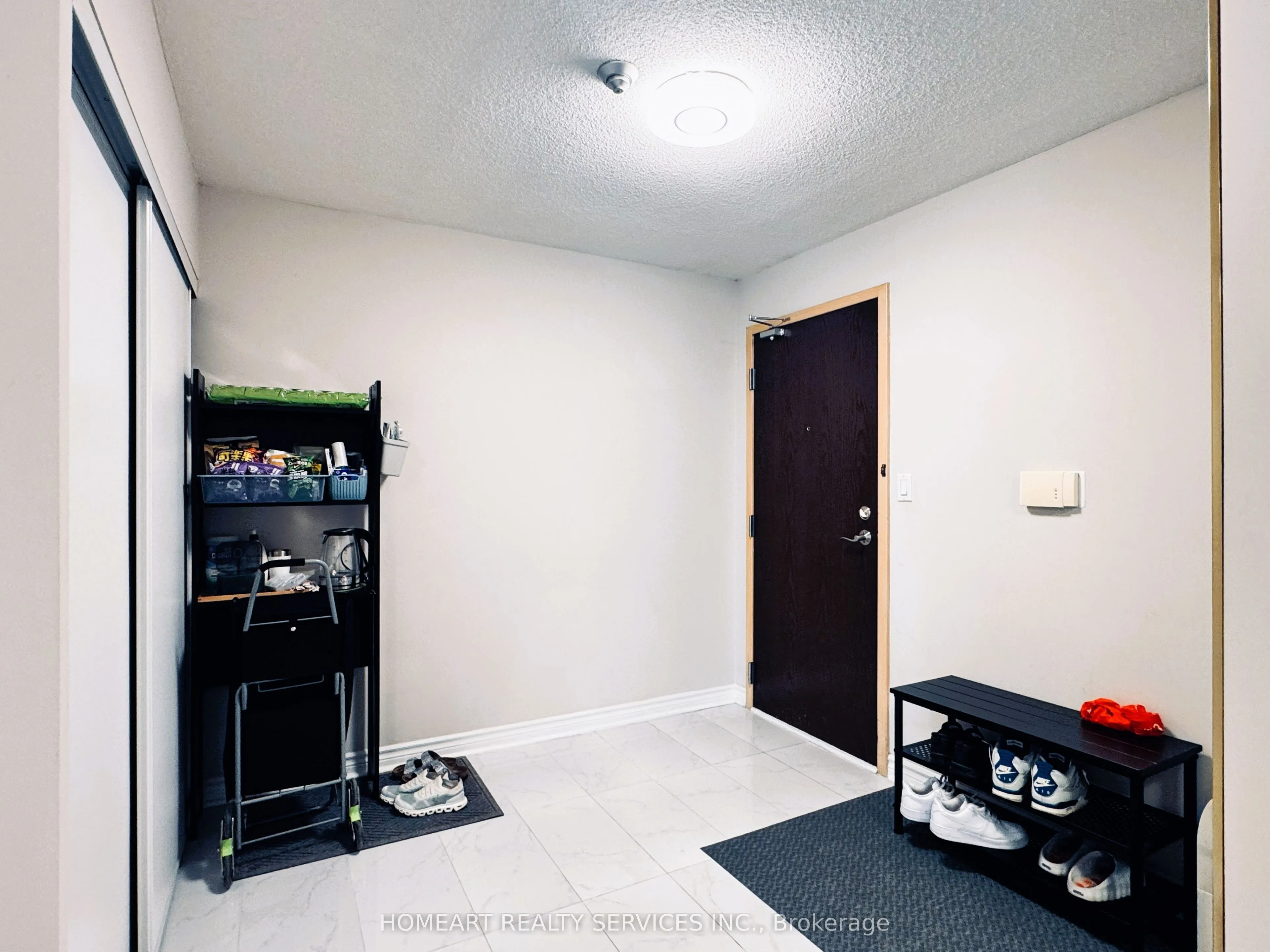 30 Greenfield Avenue #1806