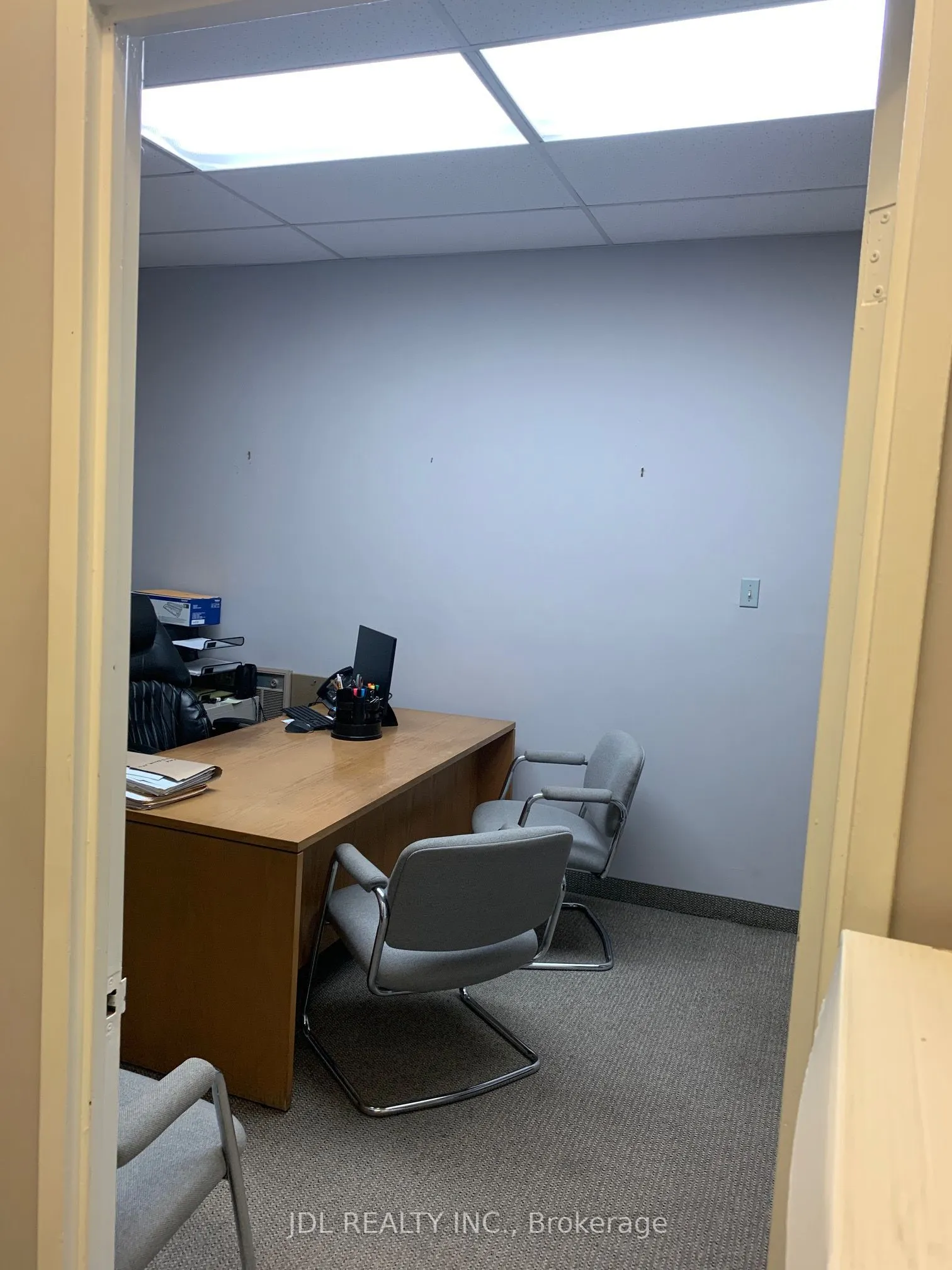 1071-B Bloor Street W
