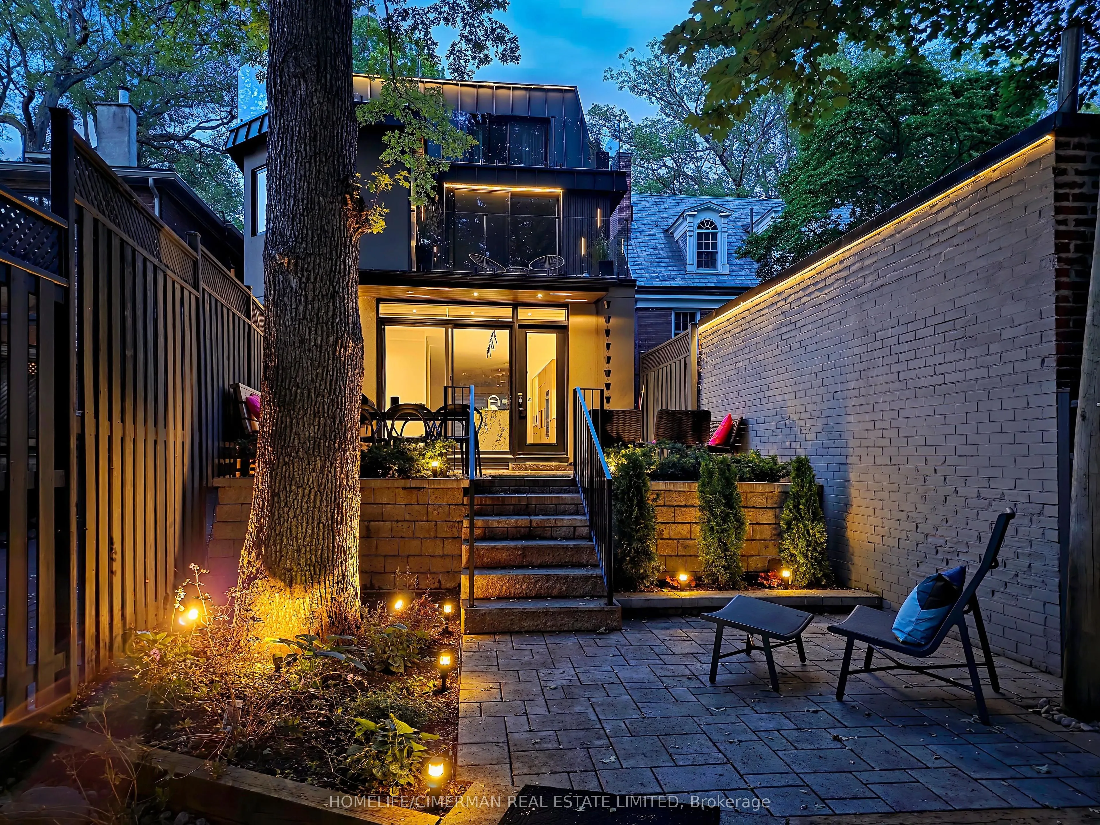 124 Lyndhurst Avenue