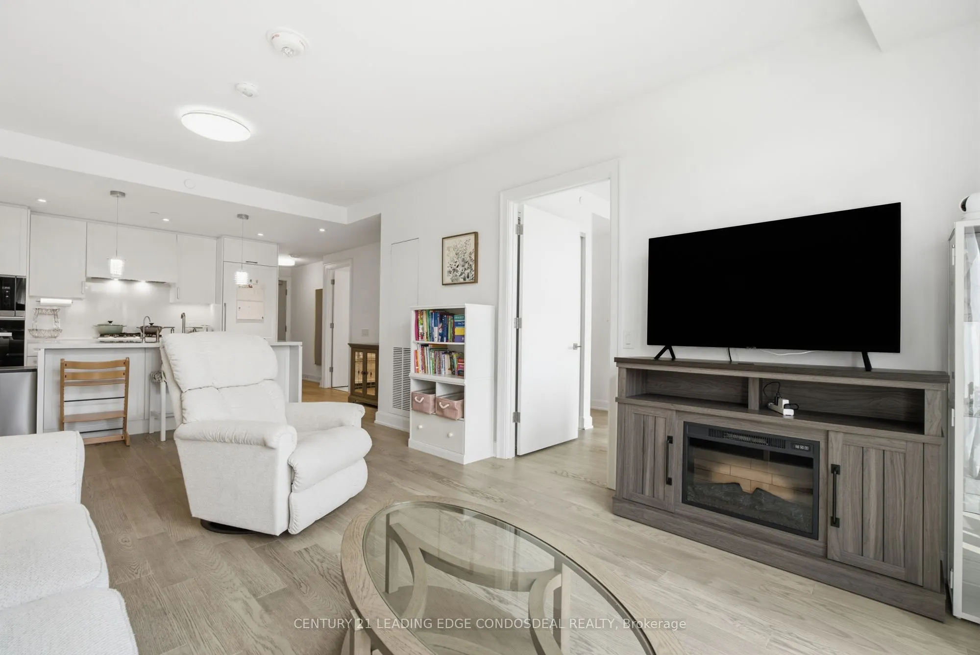 1 Strathgowan Avenue #503