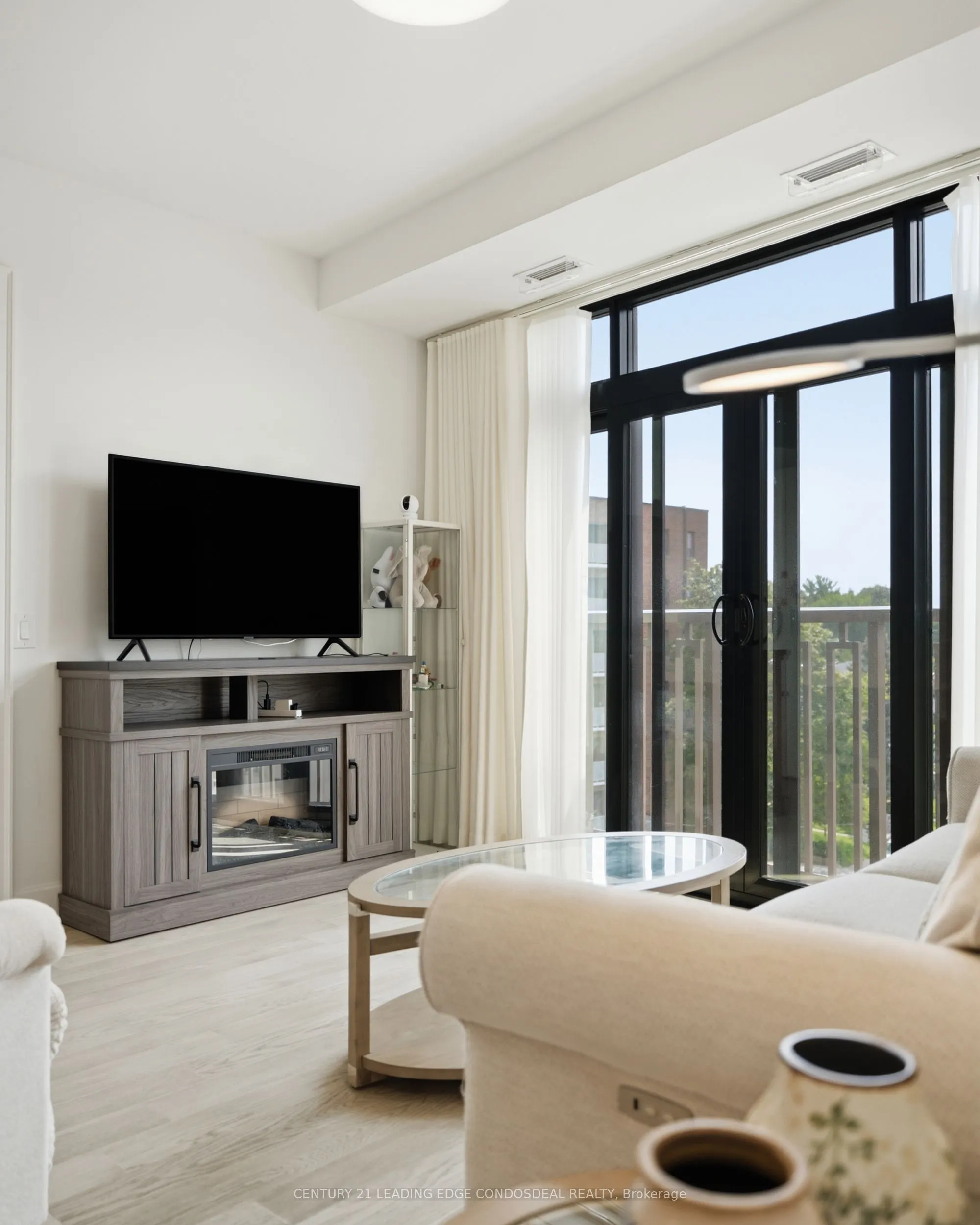 1 Strathgowan Avenue #503