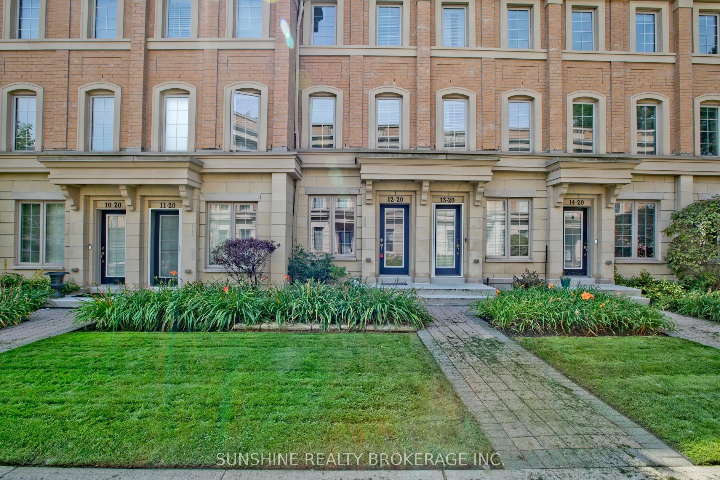 20 Hargrave Lane #12