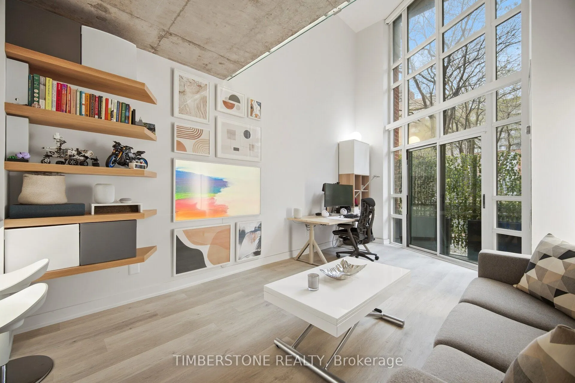 255 Richmond Street E #122