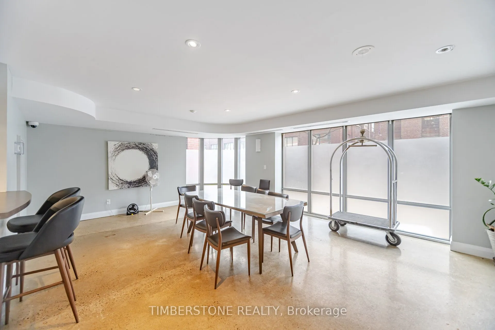 255 Richmond Street E #122