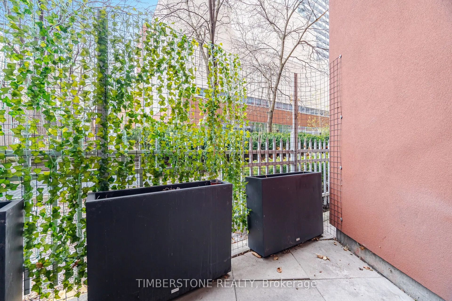 255 Richmond Street E #122