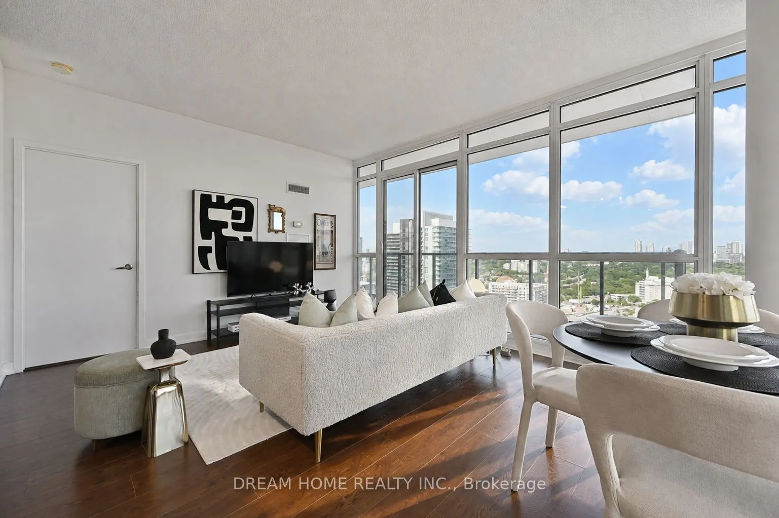 121 Mcmahon Drive #2608