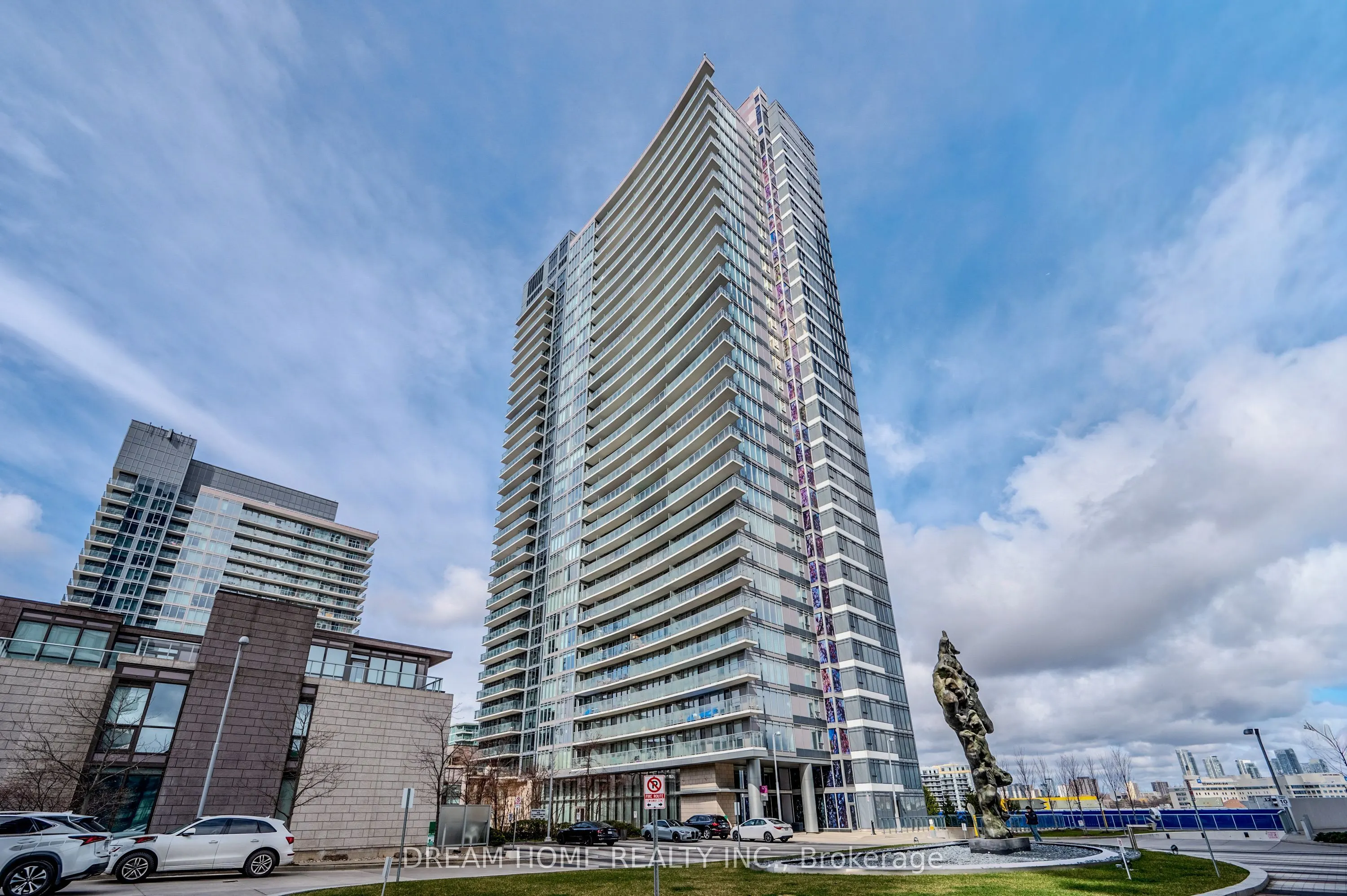 121 Mcmahon Drive #2608