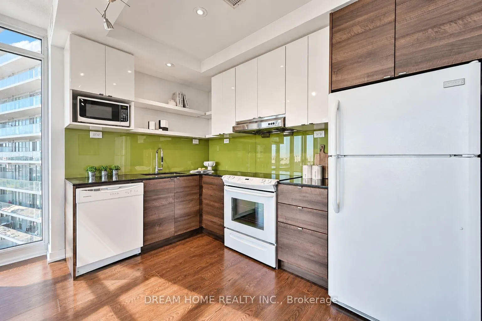 121 Mcmahon Drive #2608