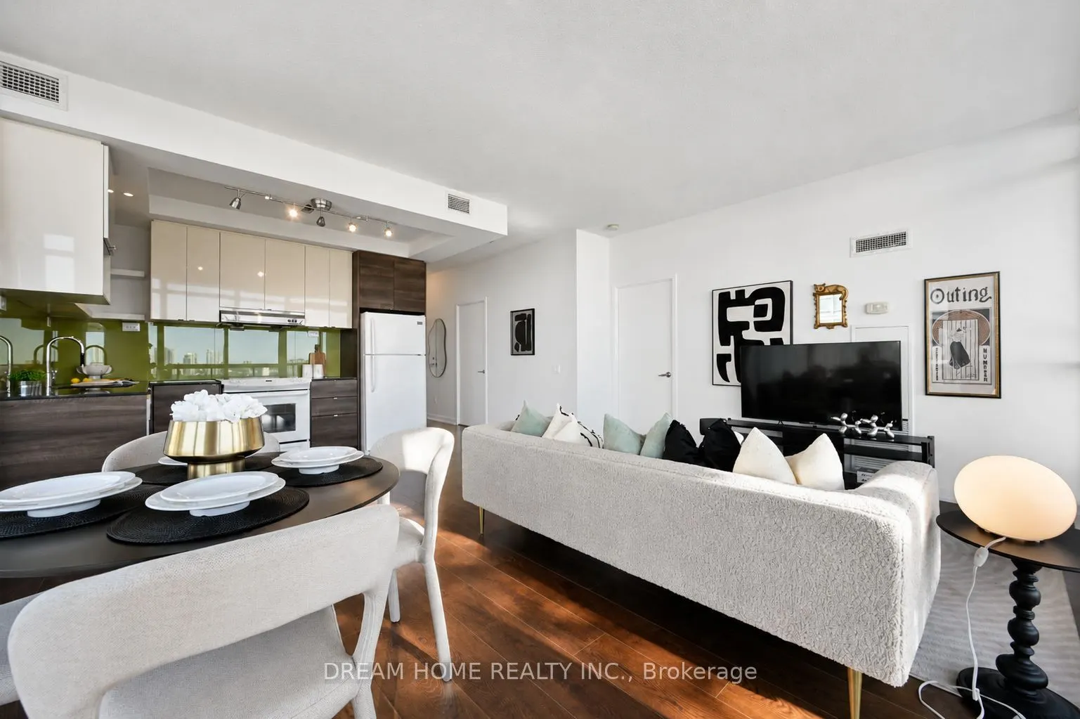121 Mcmahon Drive #2608