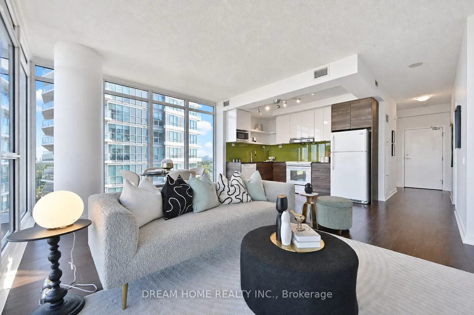 121 Mcmahon Drive #2608