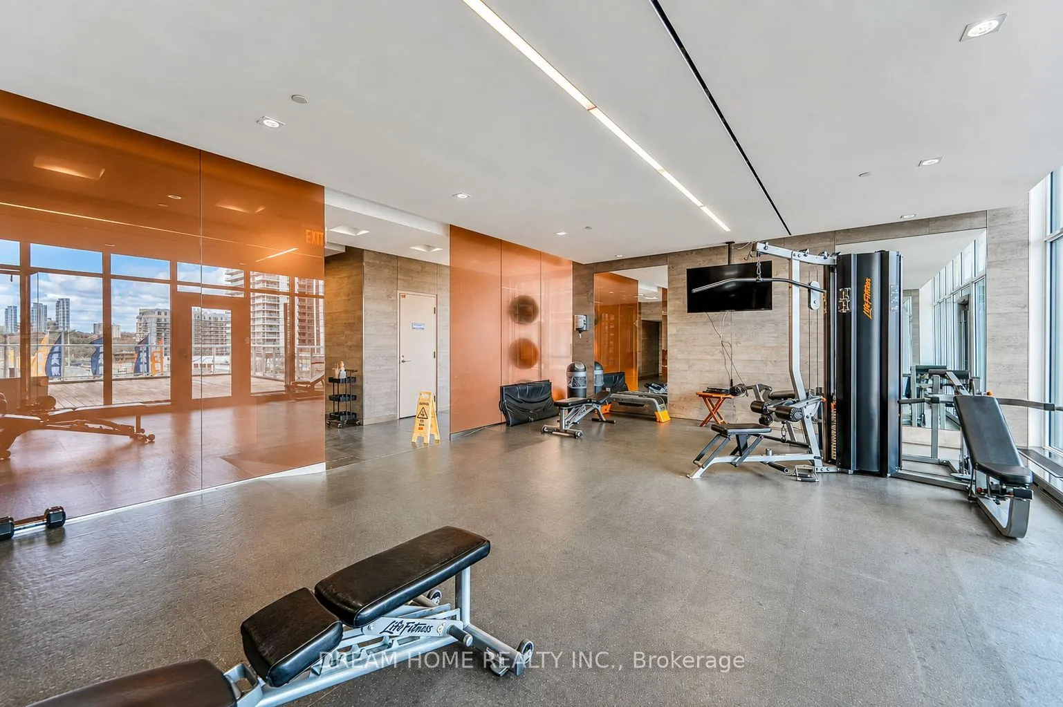 121 Mcmahon Drive #2608