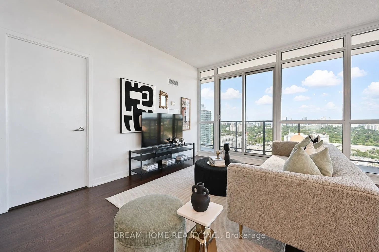 121 Mcmahon Drive #2608