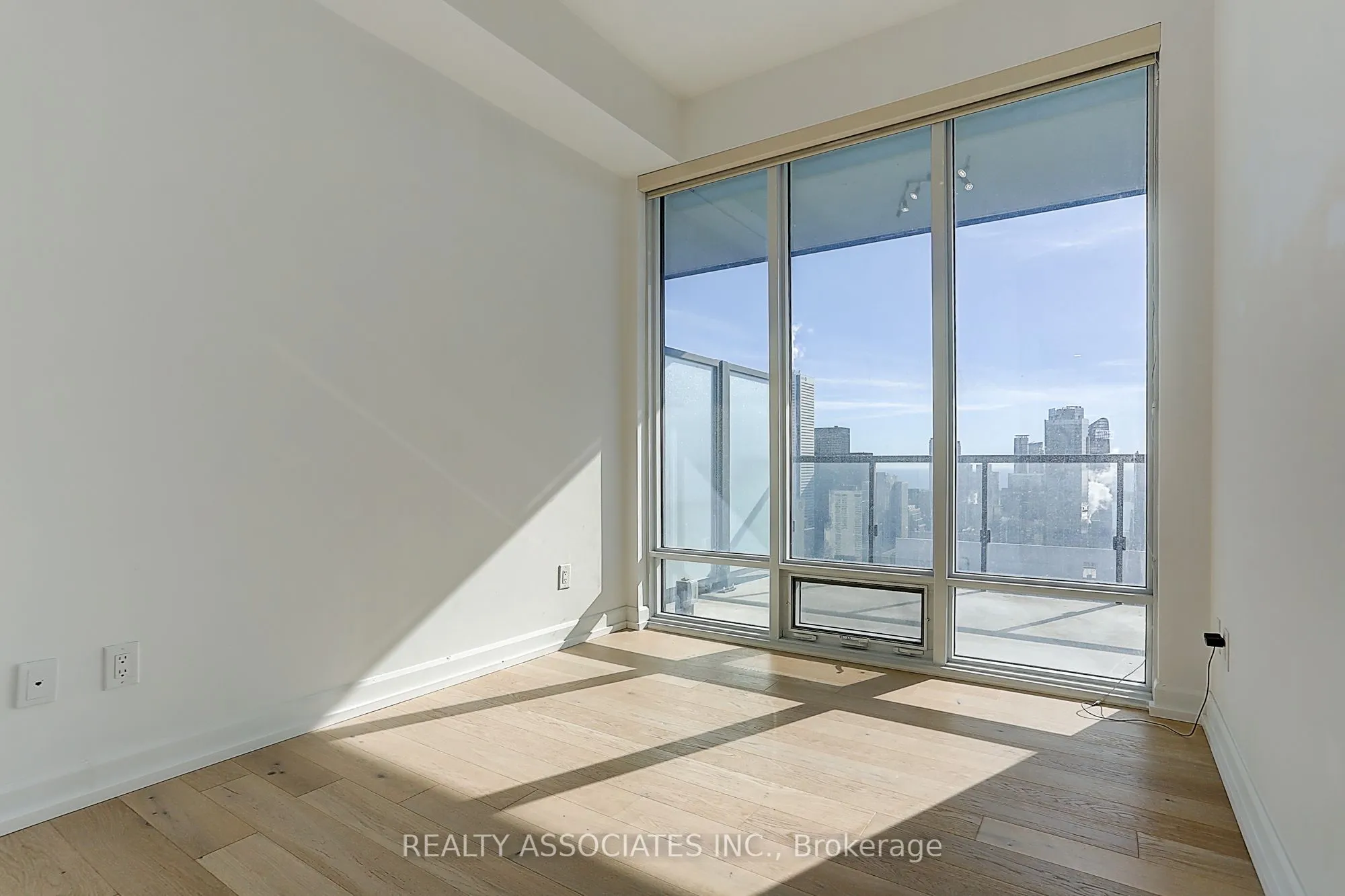 488 University Avenue #4310