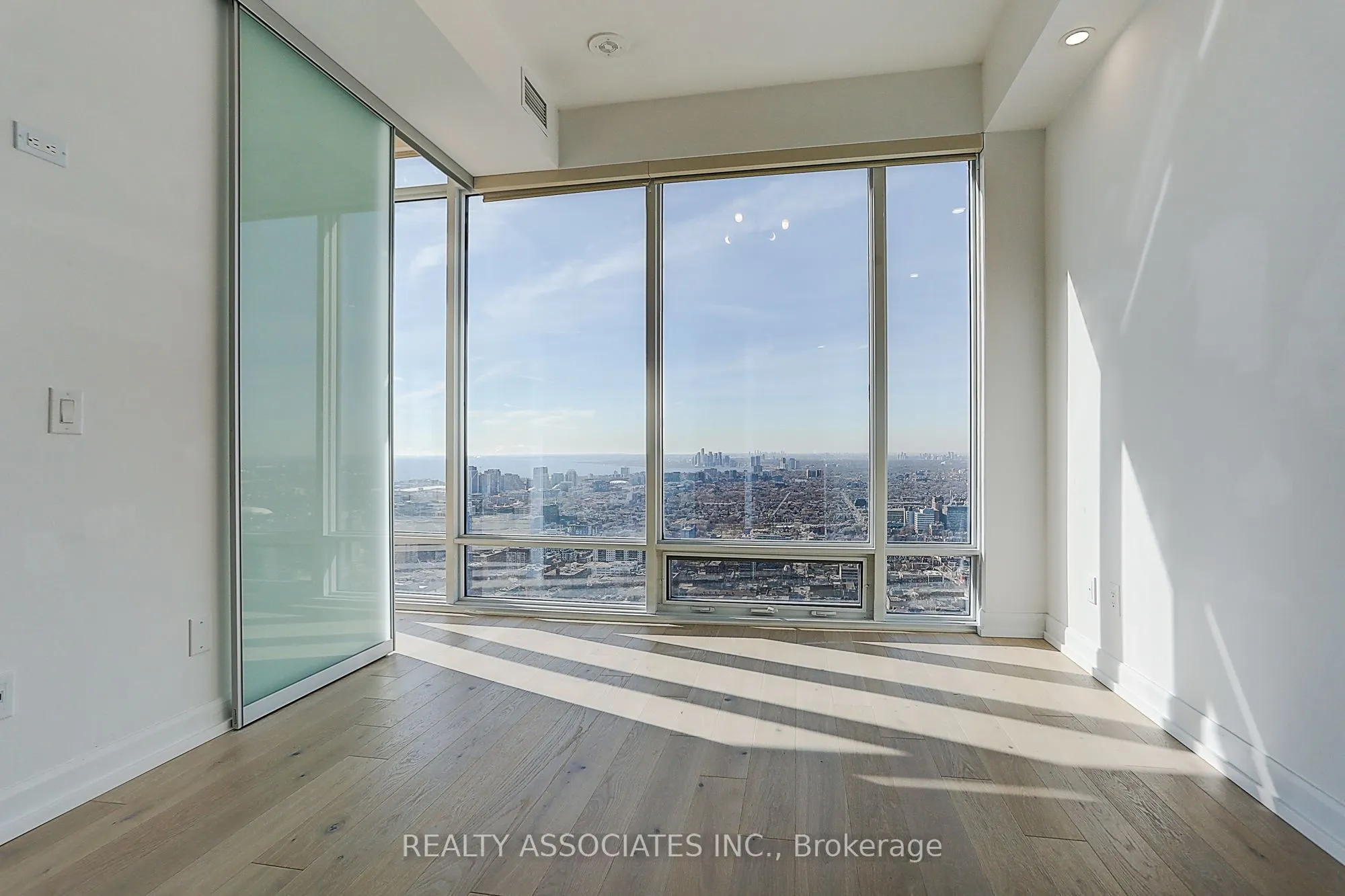 488 University Avenue #4310
