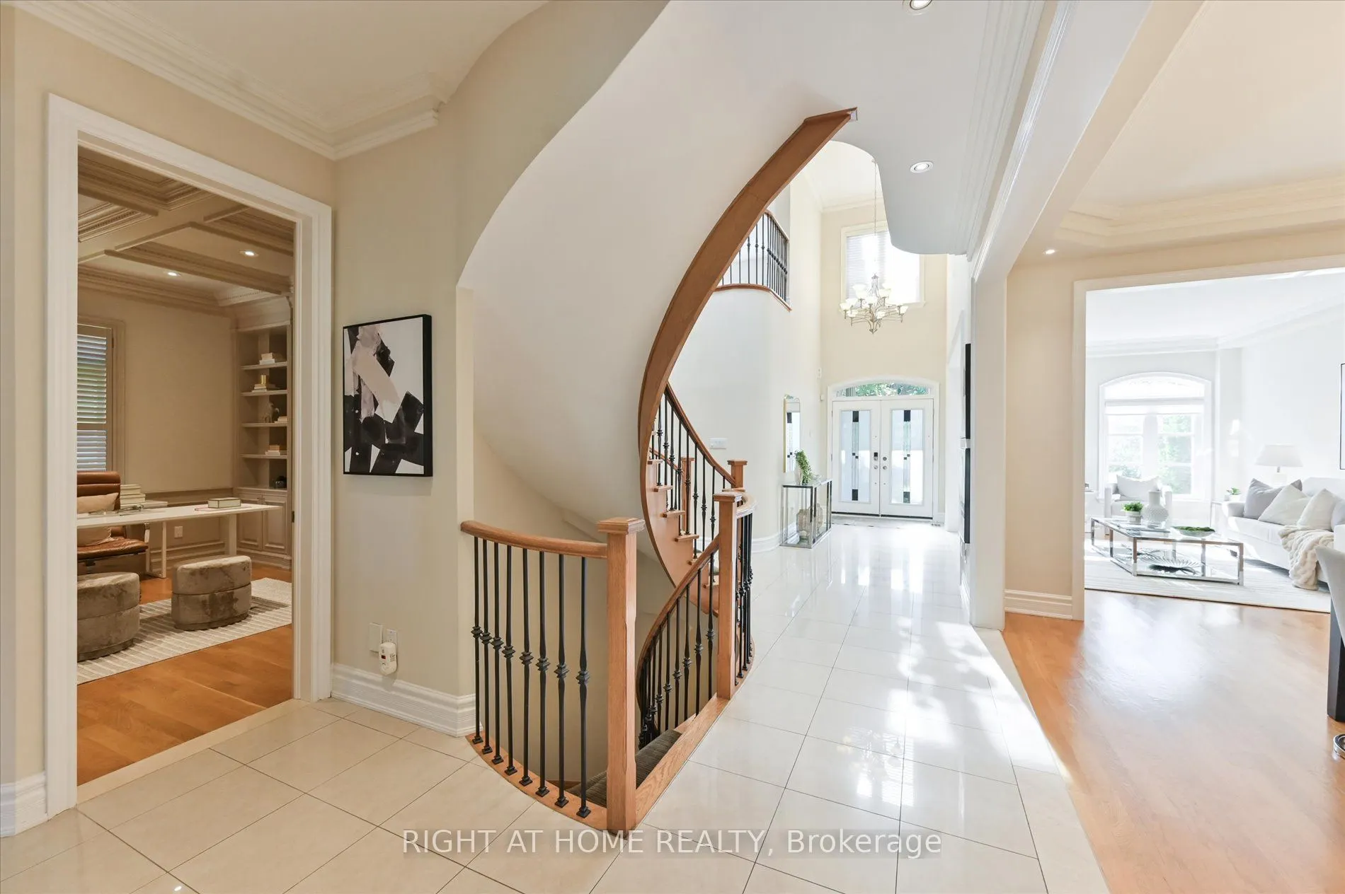 154 Charlton Boulevard