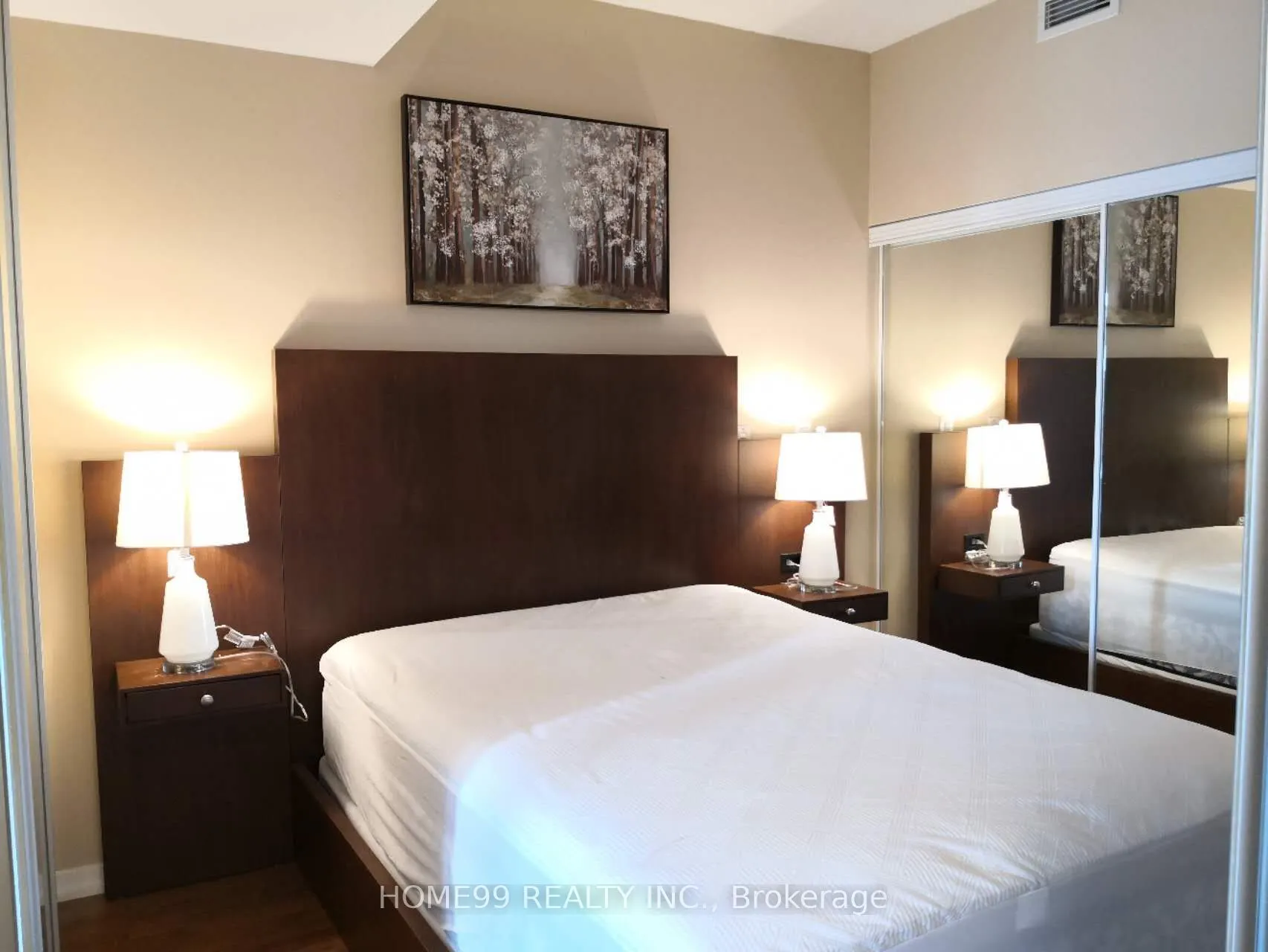 65 Bremner Boulevard #1404