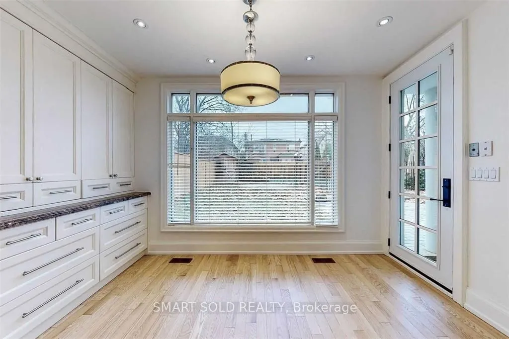 347 Cortleigh Boulevard