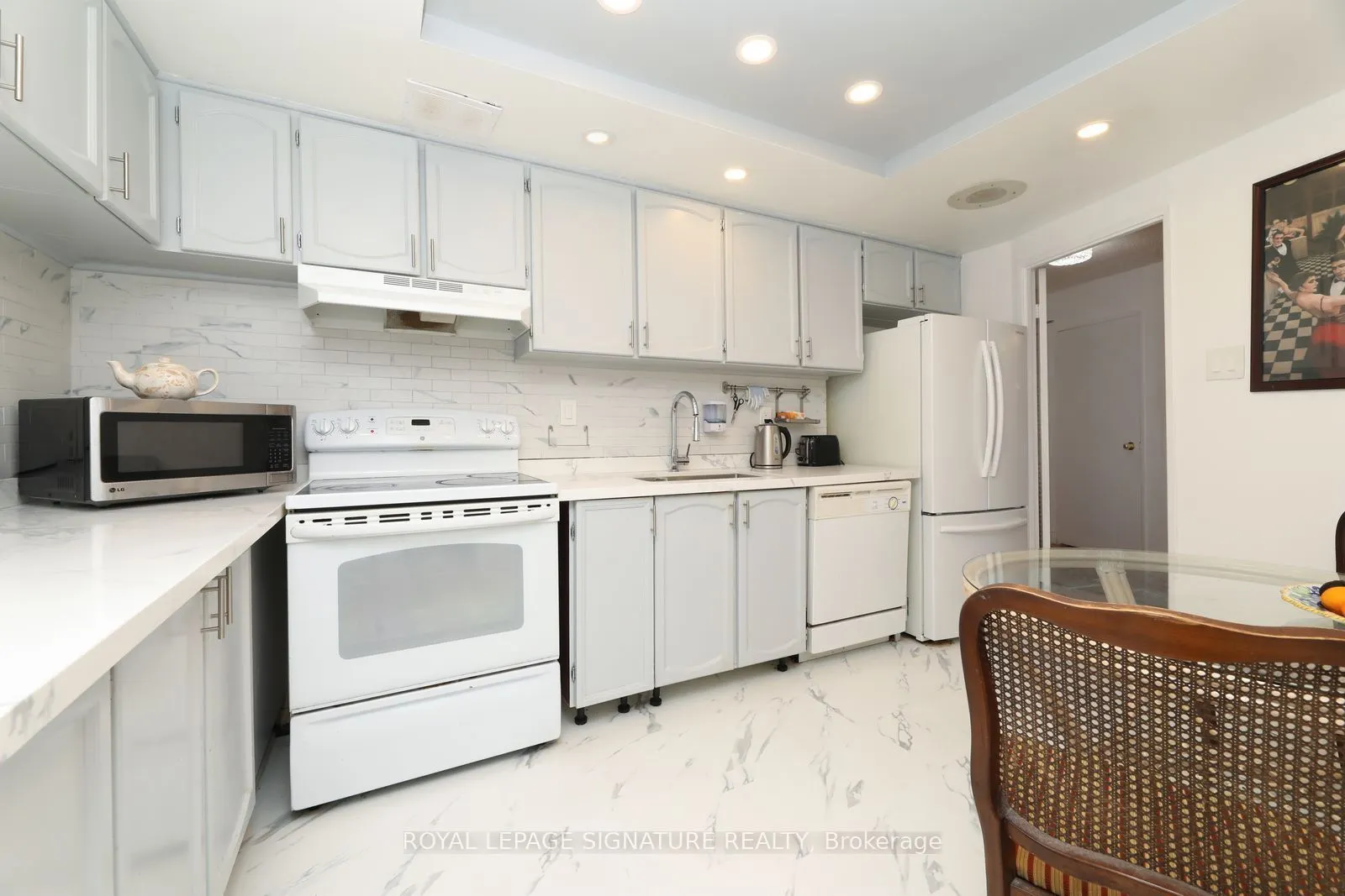 3303 Don Mills Road #1402