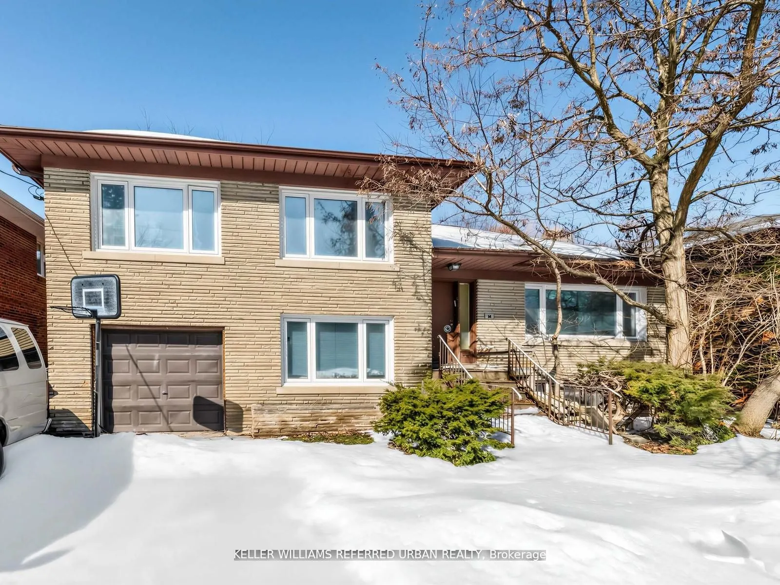 14 Frontenac Avenue