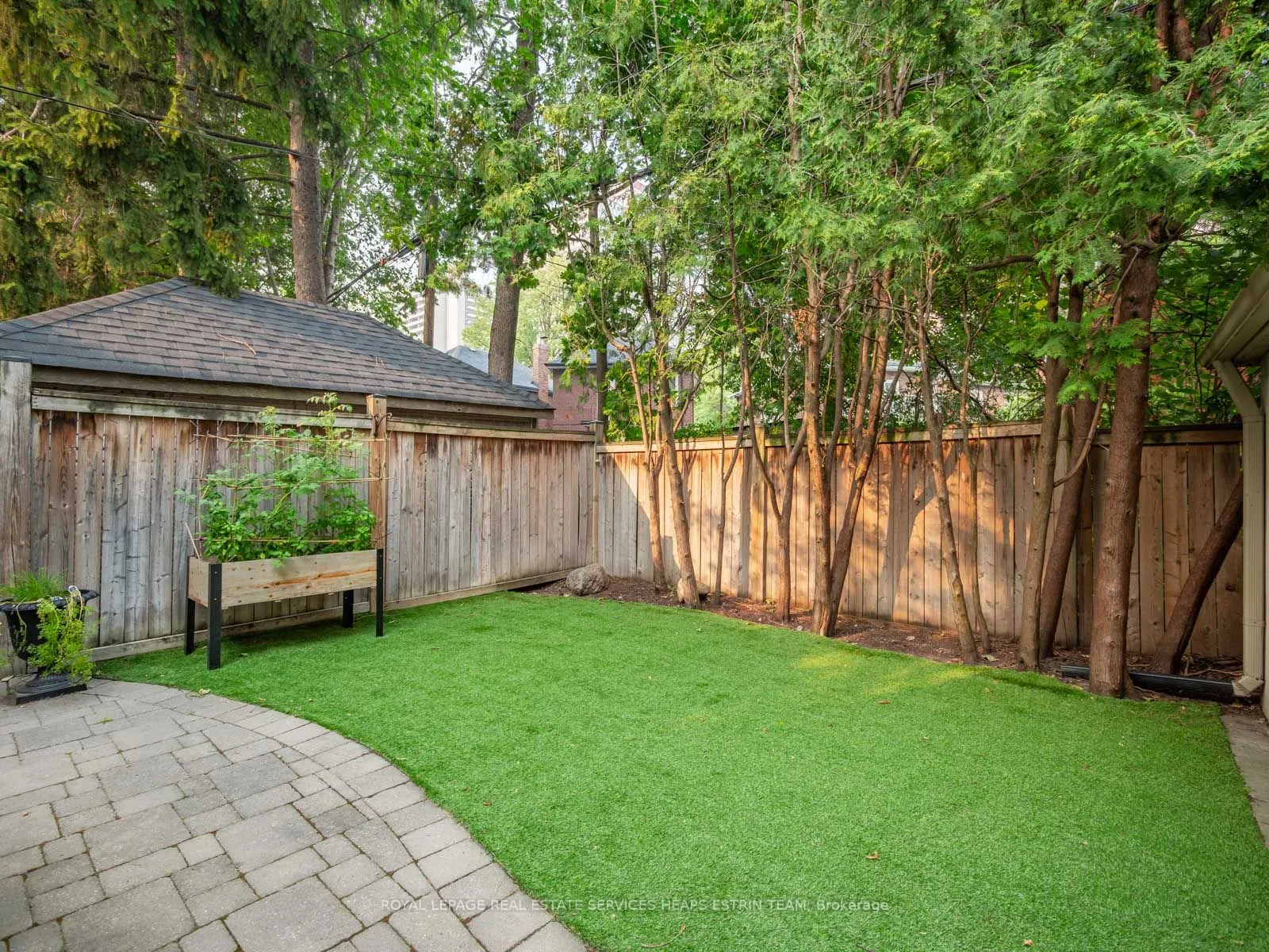 29 Maxwell Avenue