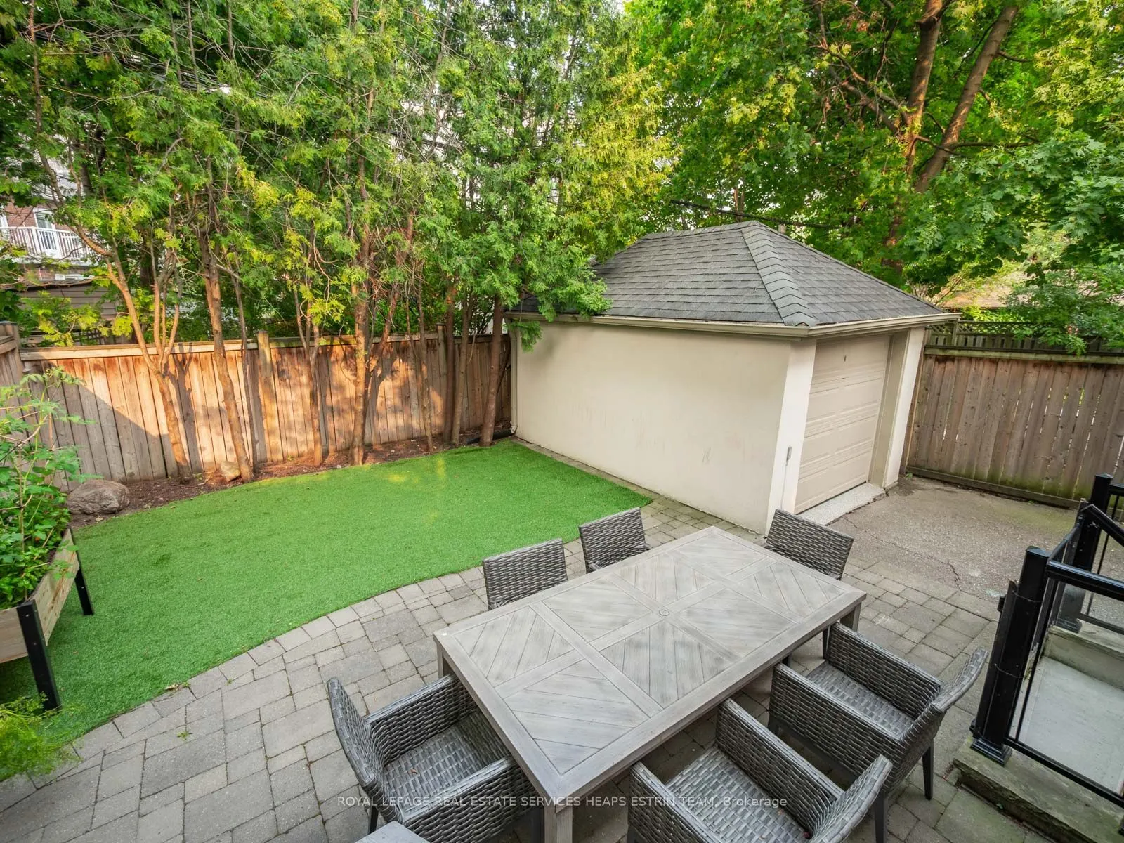 29 Maxwell Avenue