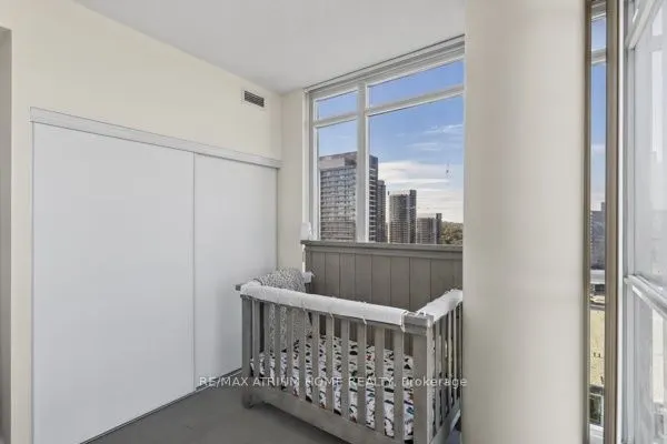 29 Singer Court #2605