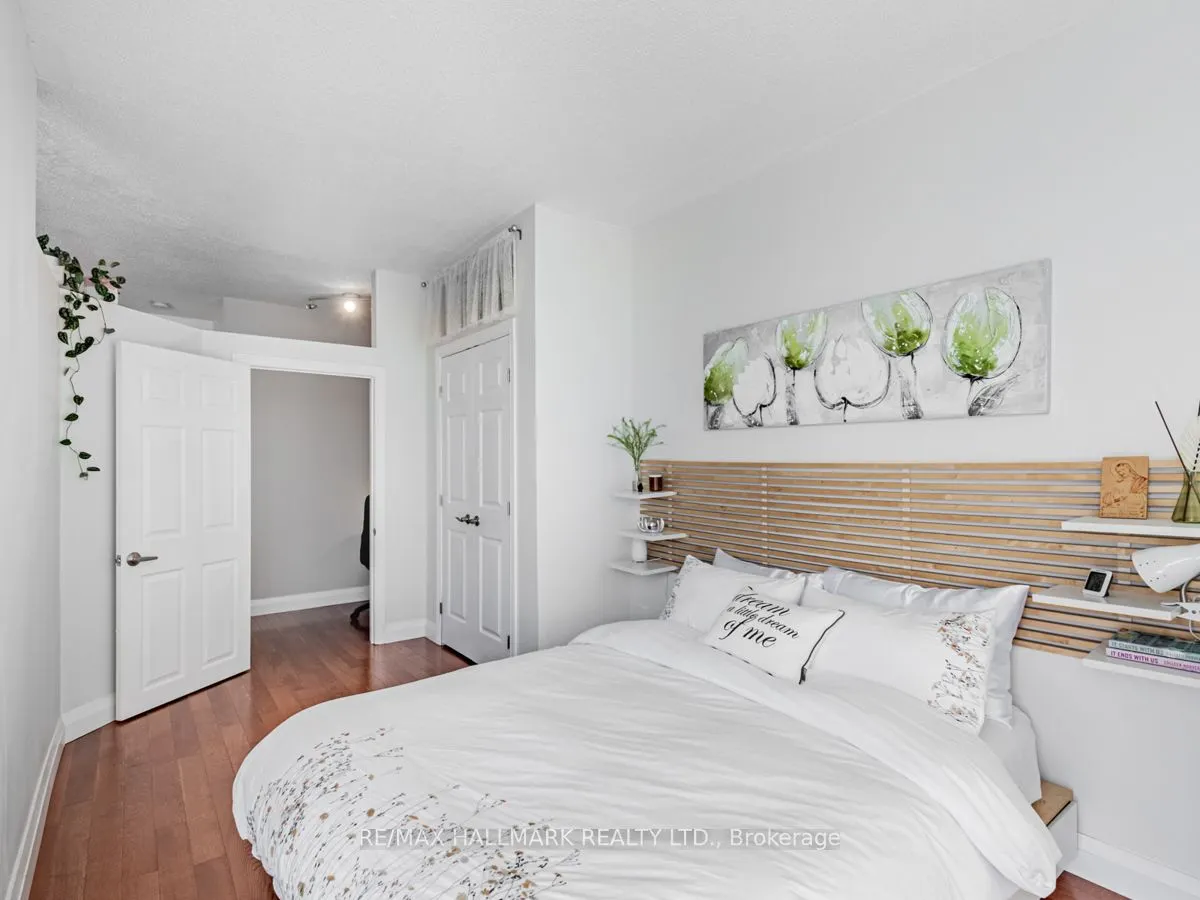 39 Parliament Street #1102
