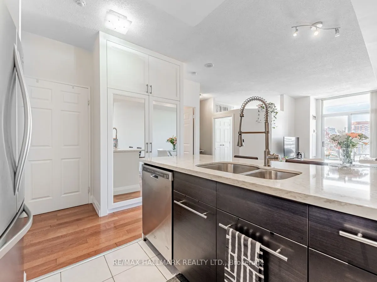 39 Parliament Street #1102