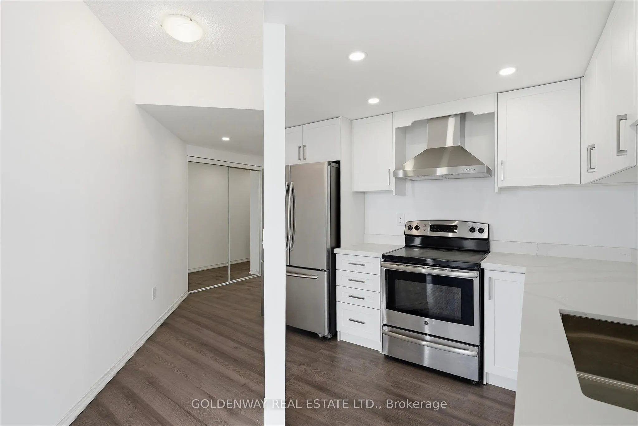 7 Concorde Place #2901