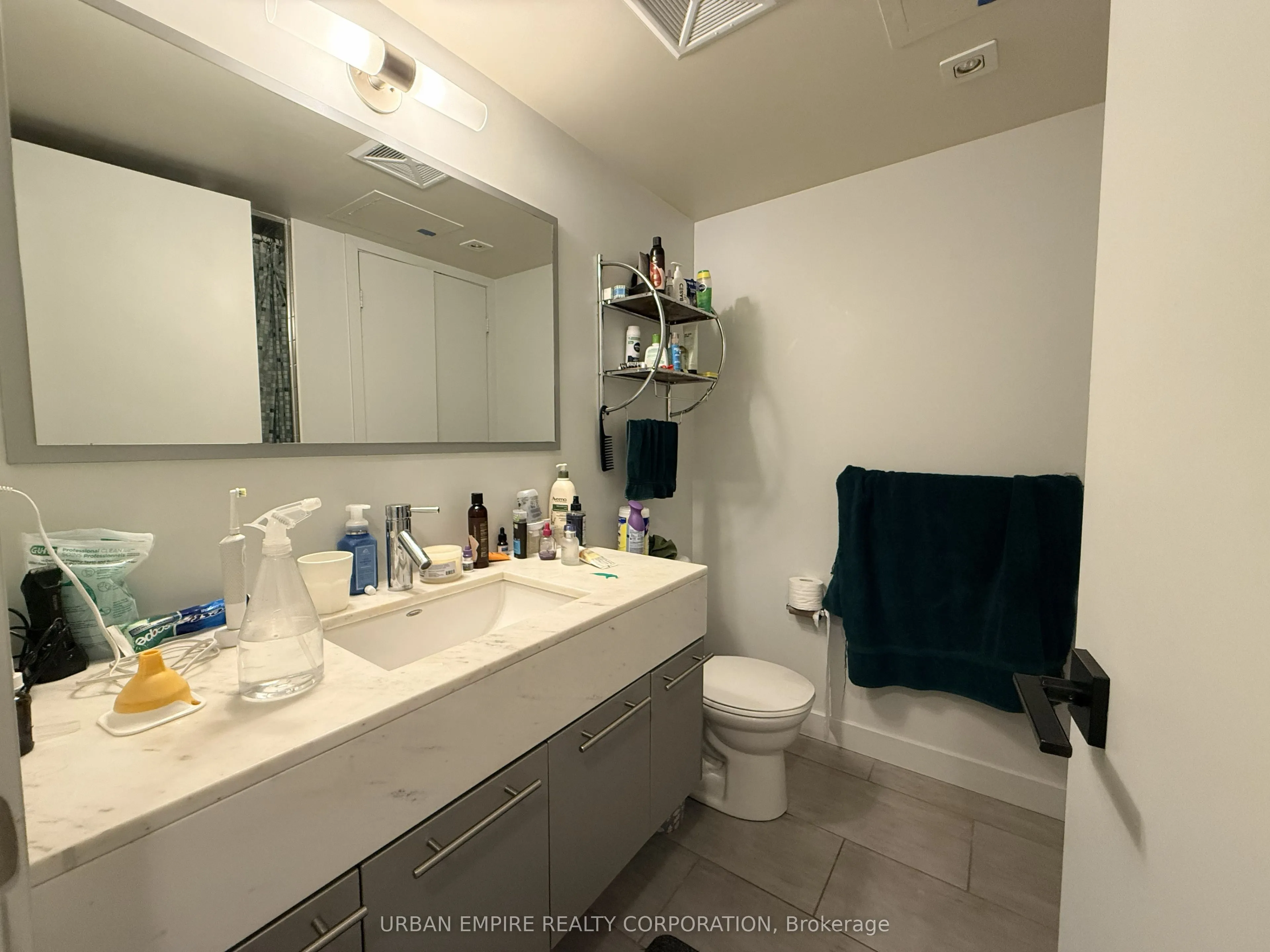 126 Simcoe Street #408