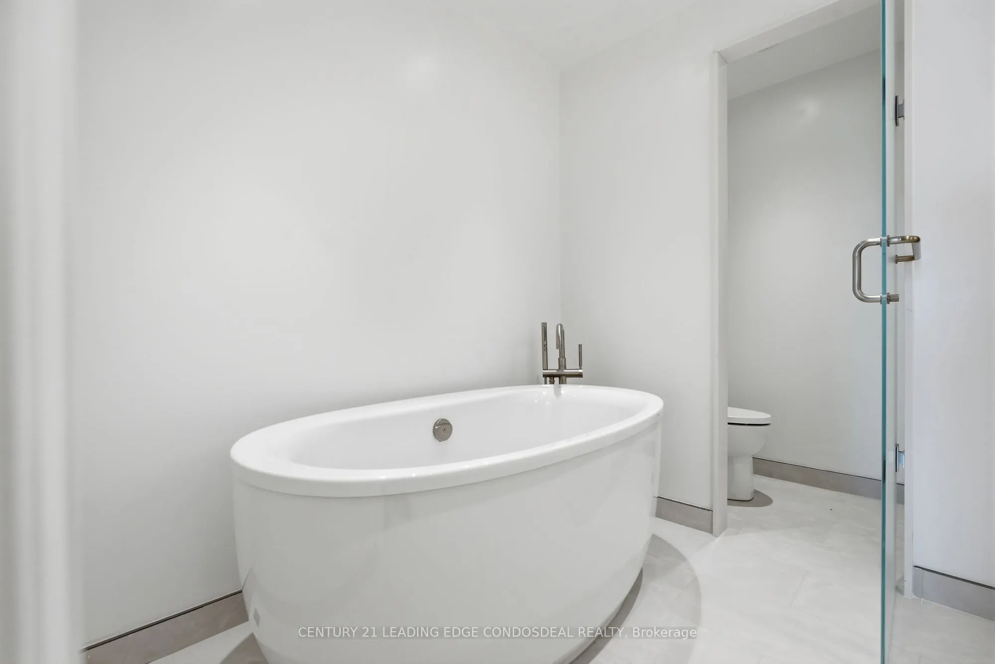 1 Strathgowan Avenue #503