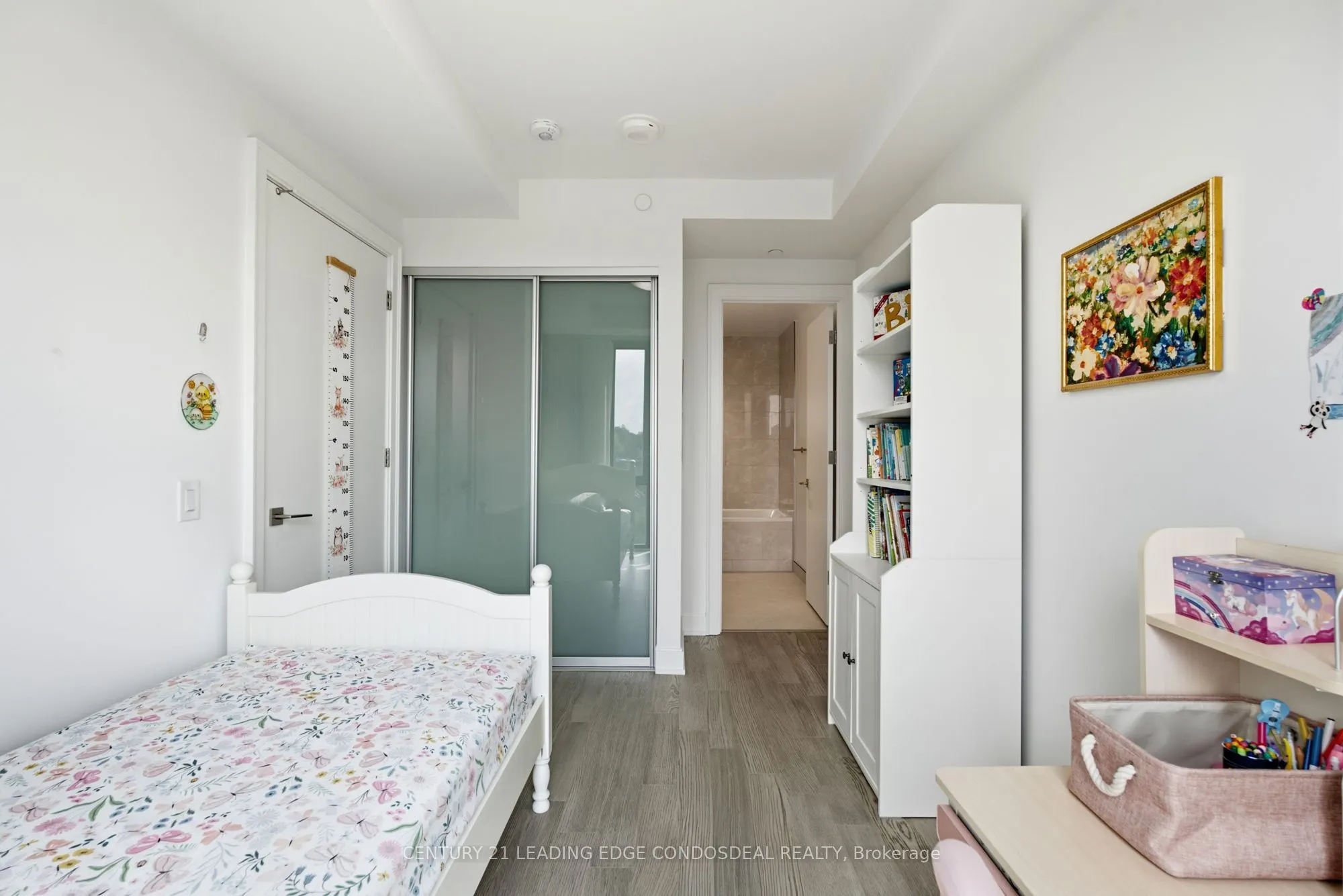 1 Strathgowan Avenue #503
