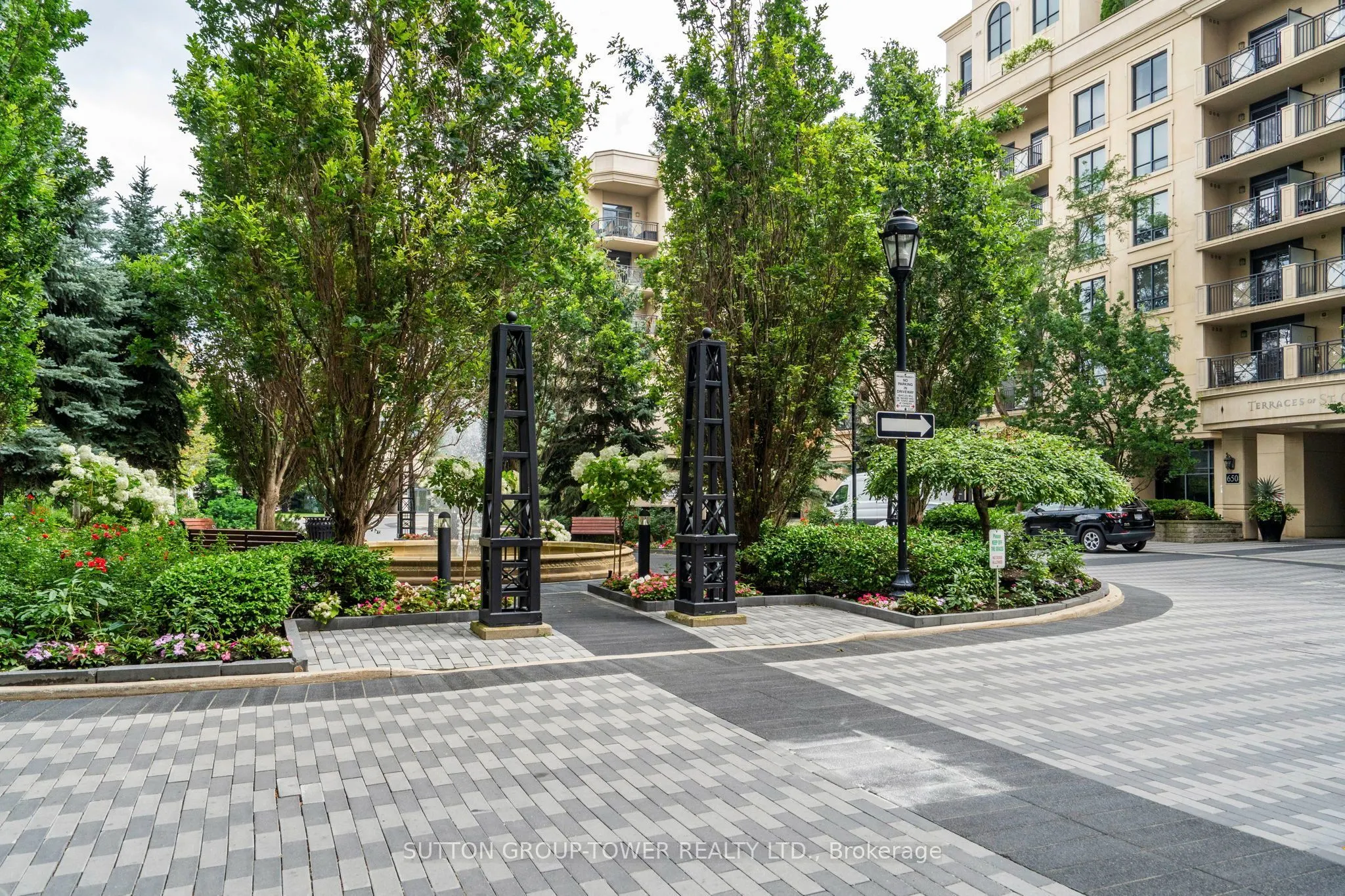 660 Sheppard Avenue E #505B