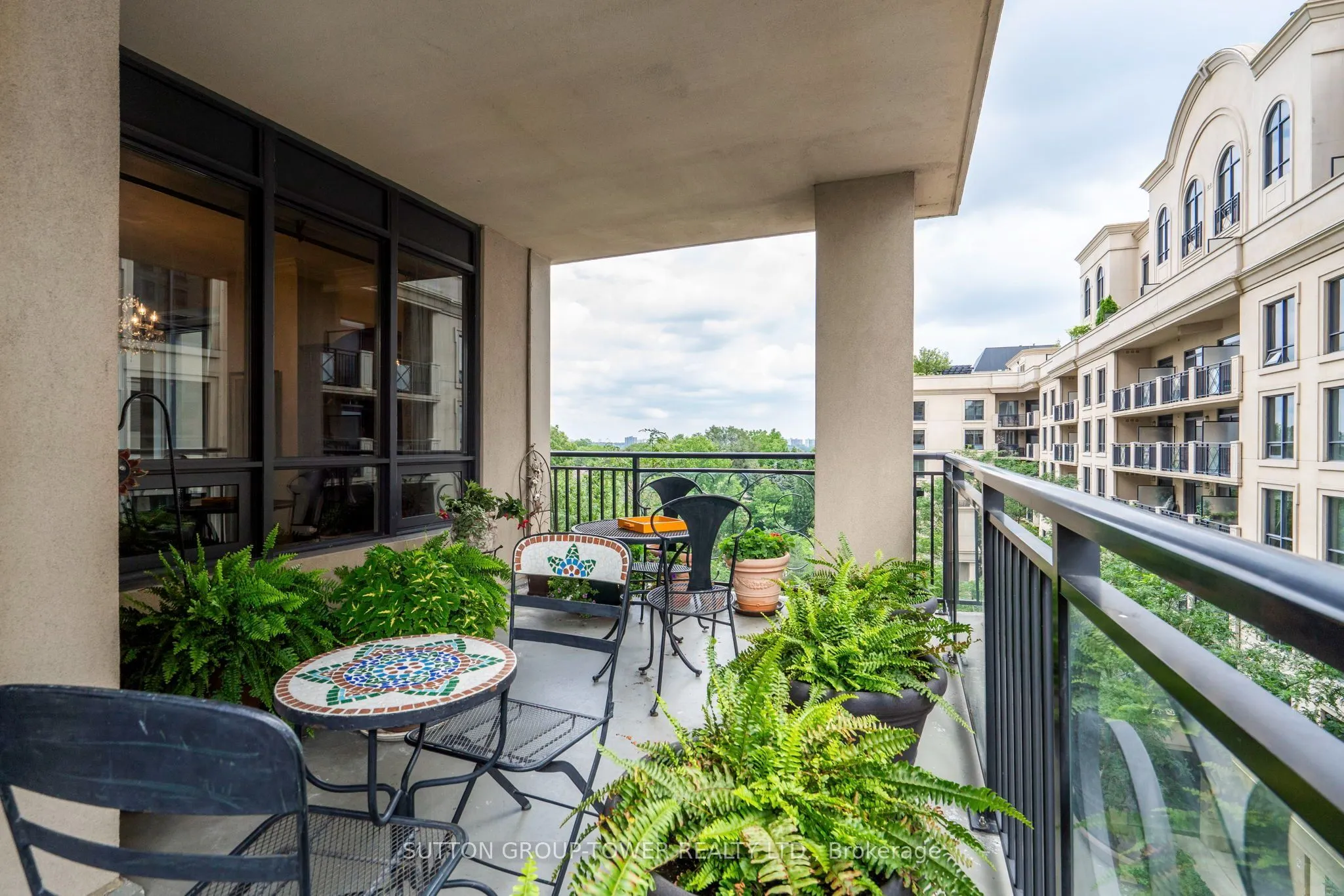 660 Sheppard Avenue E #505B