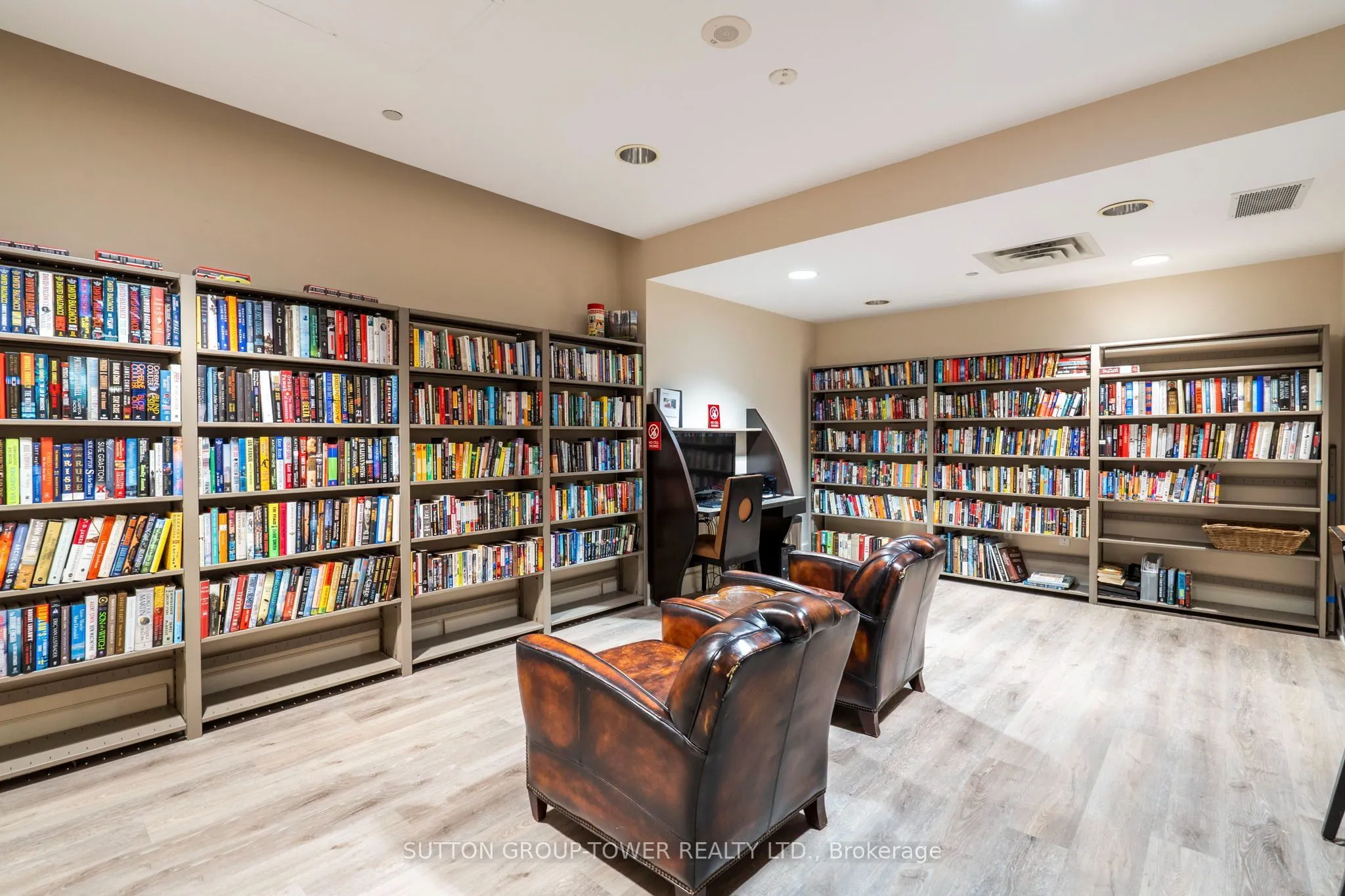 660 Sheppard Avenue E #505B