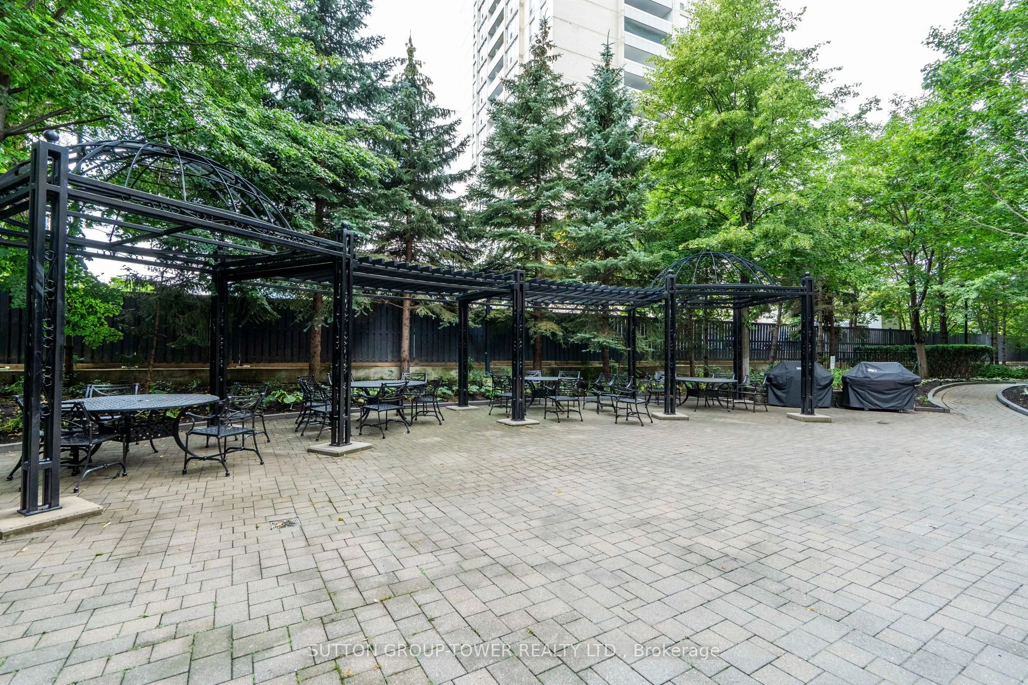 660 Sheppard Avenue E #505B