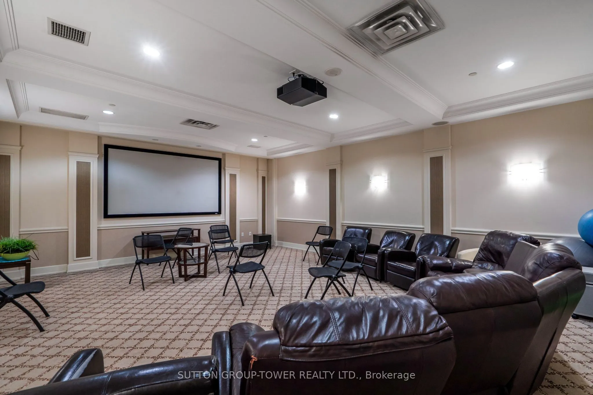 660 Sheppard Avenue E #505B
