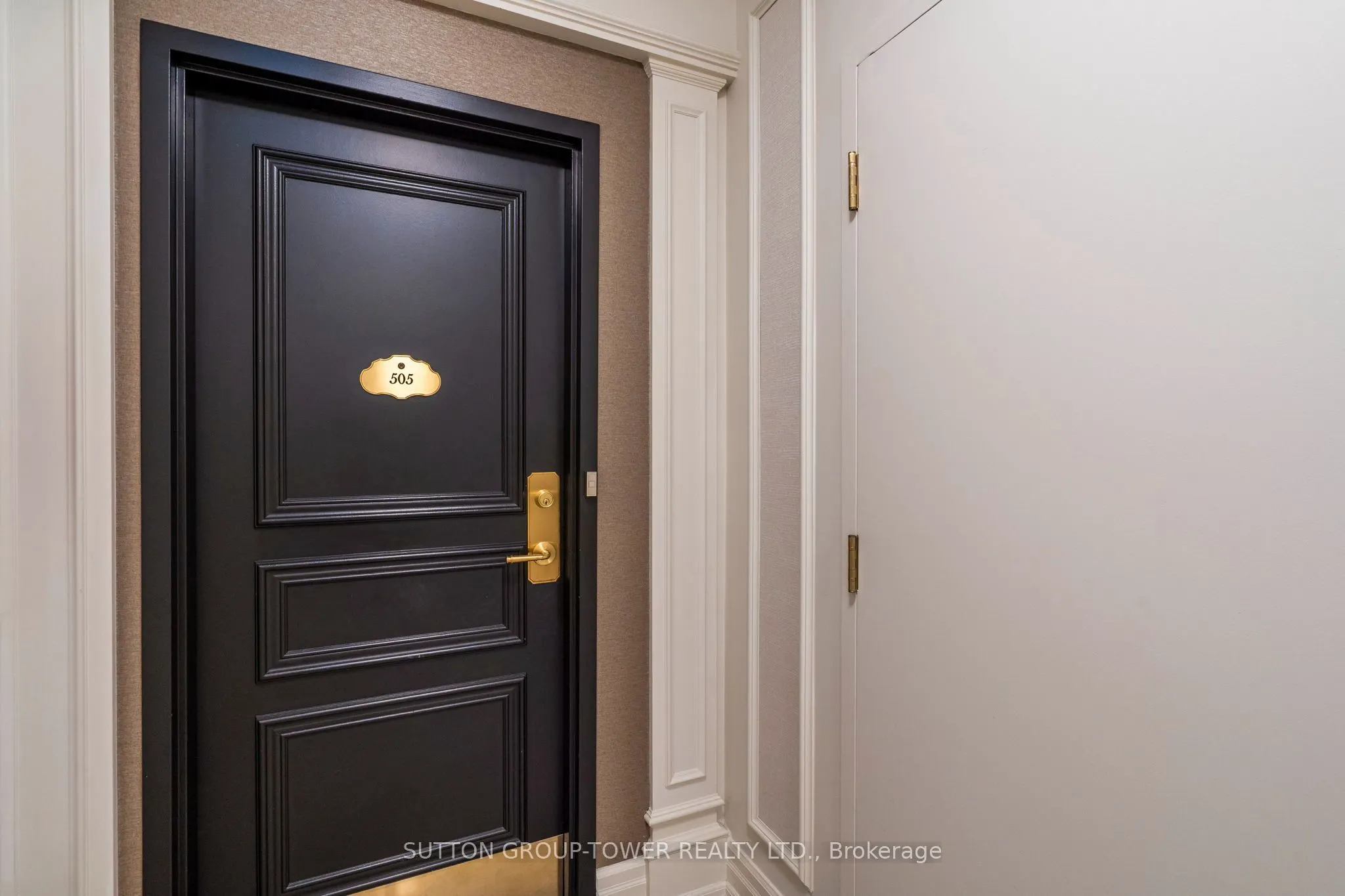 660 Sheppard Avenue E #505B