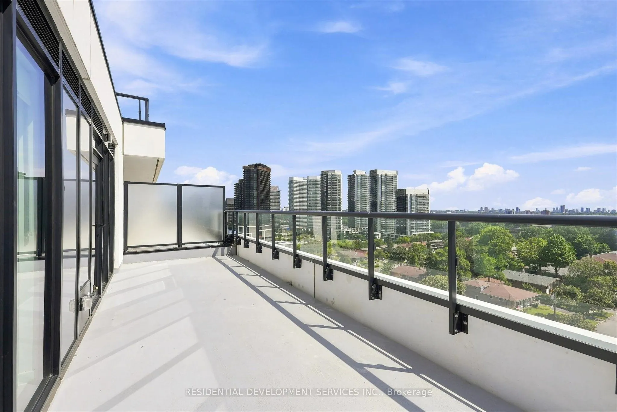 699 Sheppard Avenue E #1103