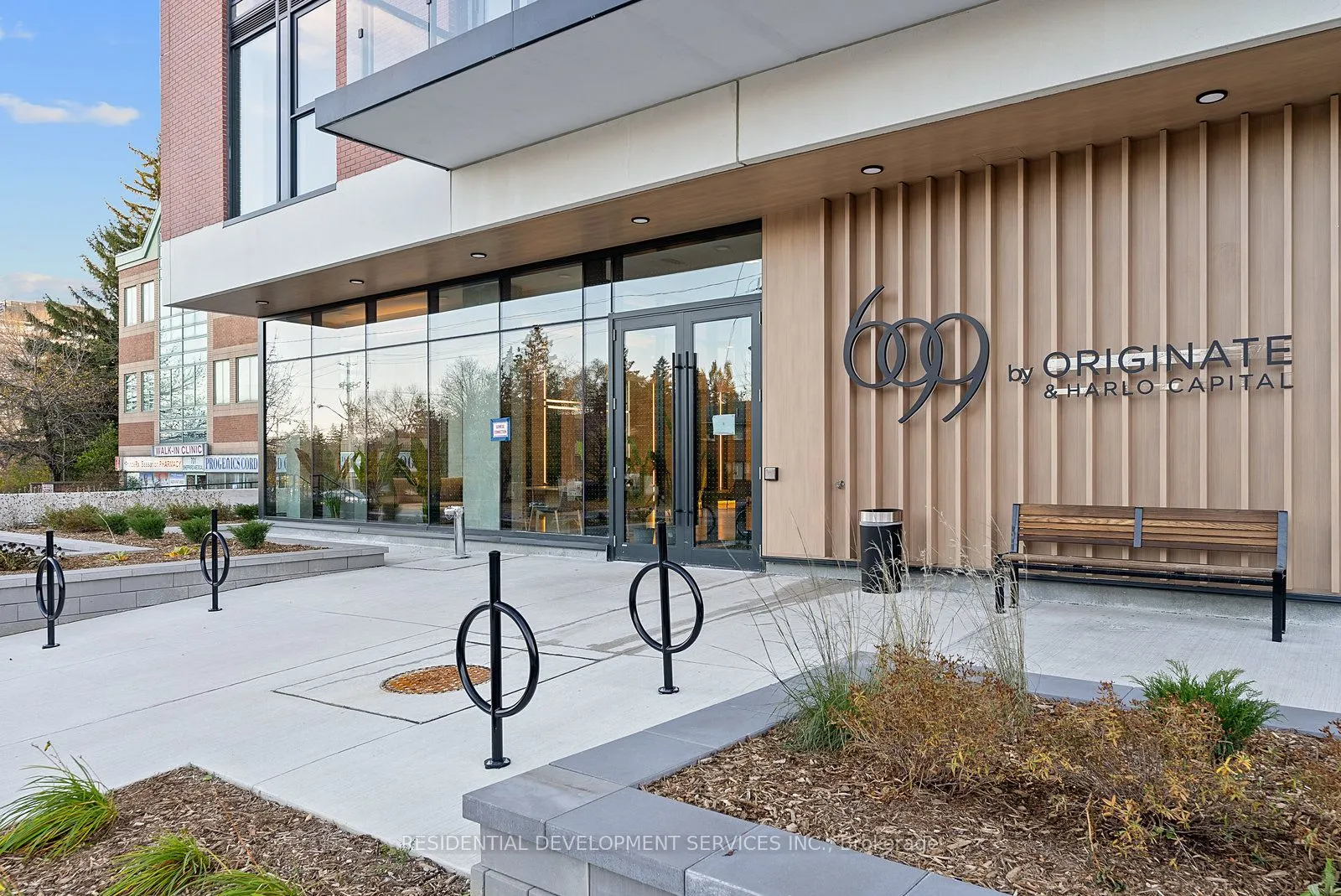 699 Sheppard Avenue E #1007