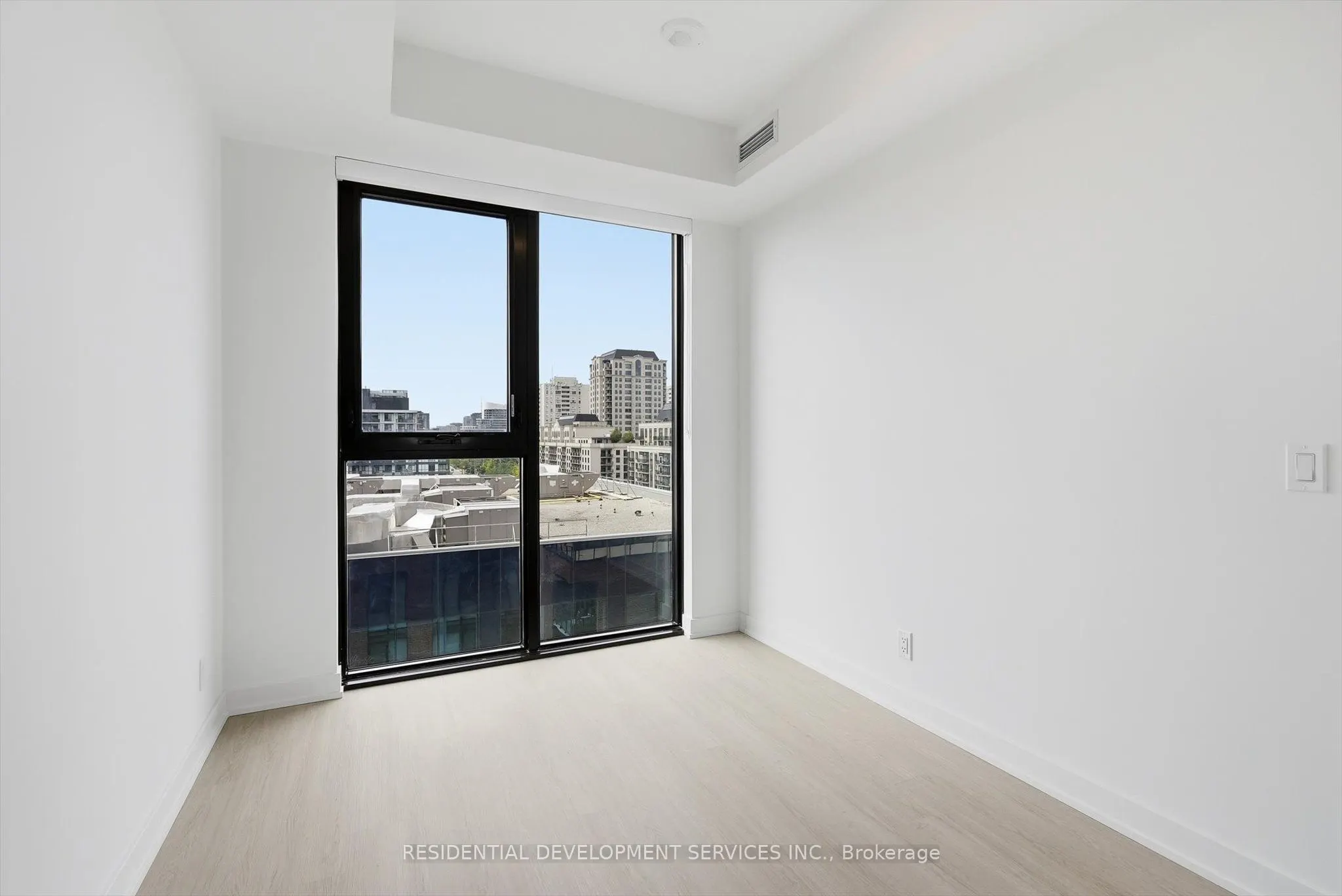 699 Sheppard Avenue E #1007