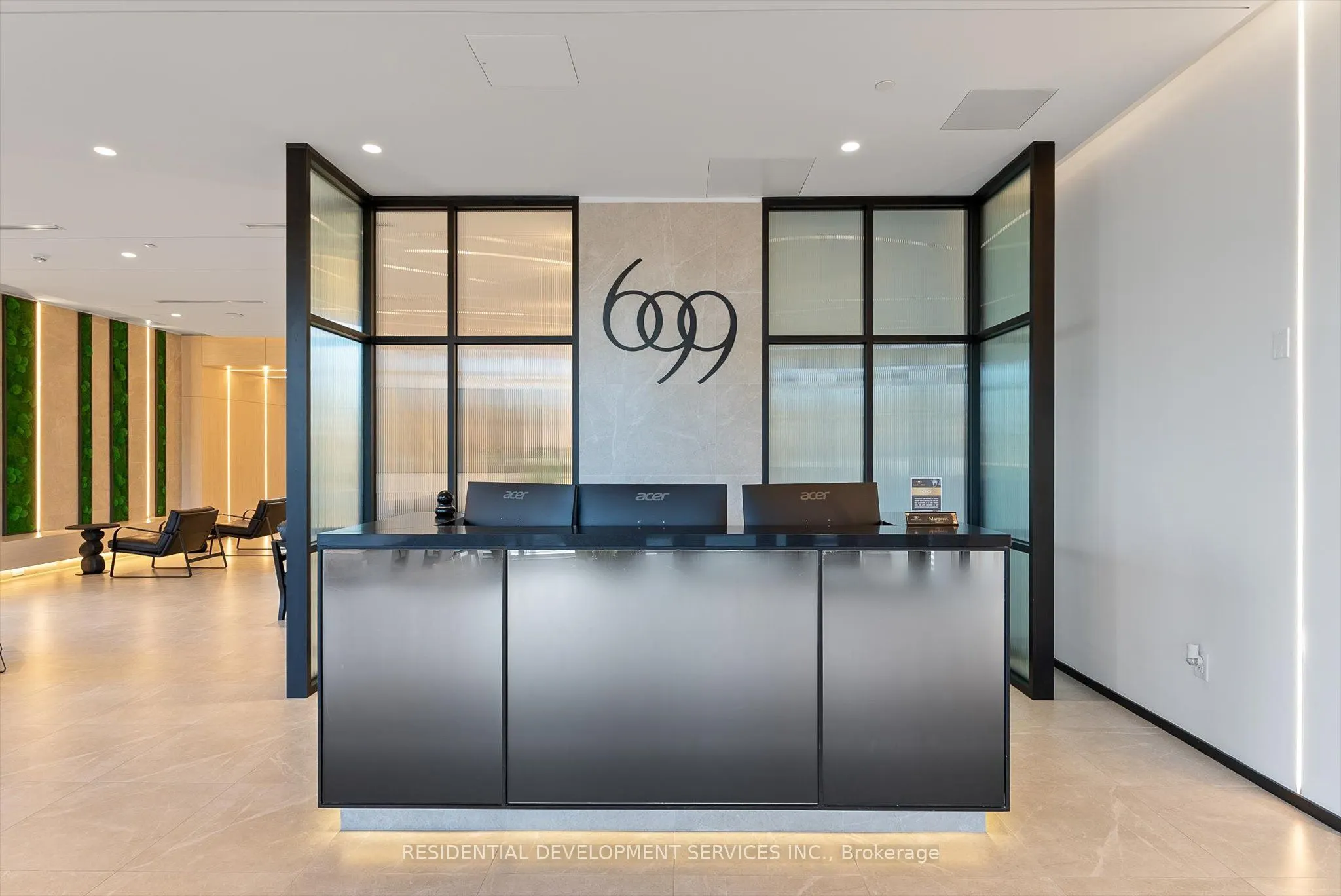 699 Sheppard Avenue E #1007
