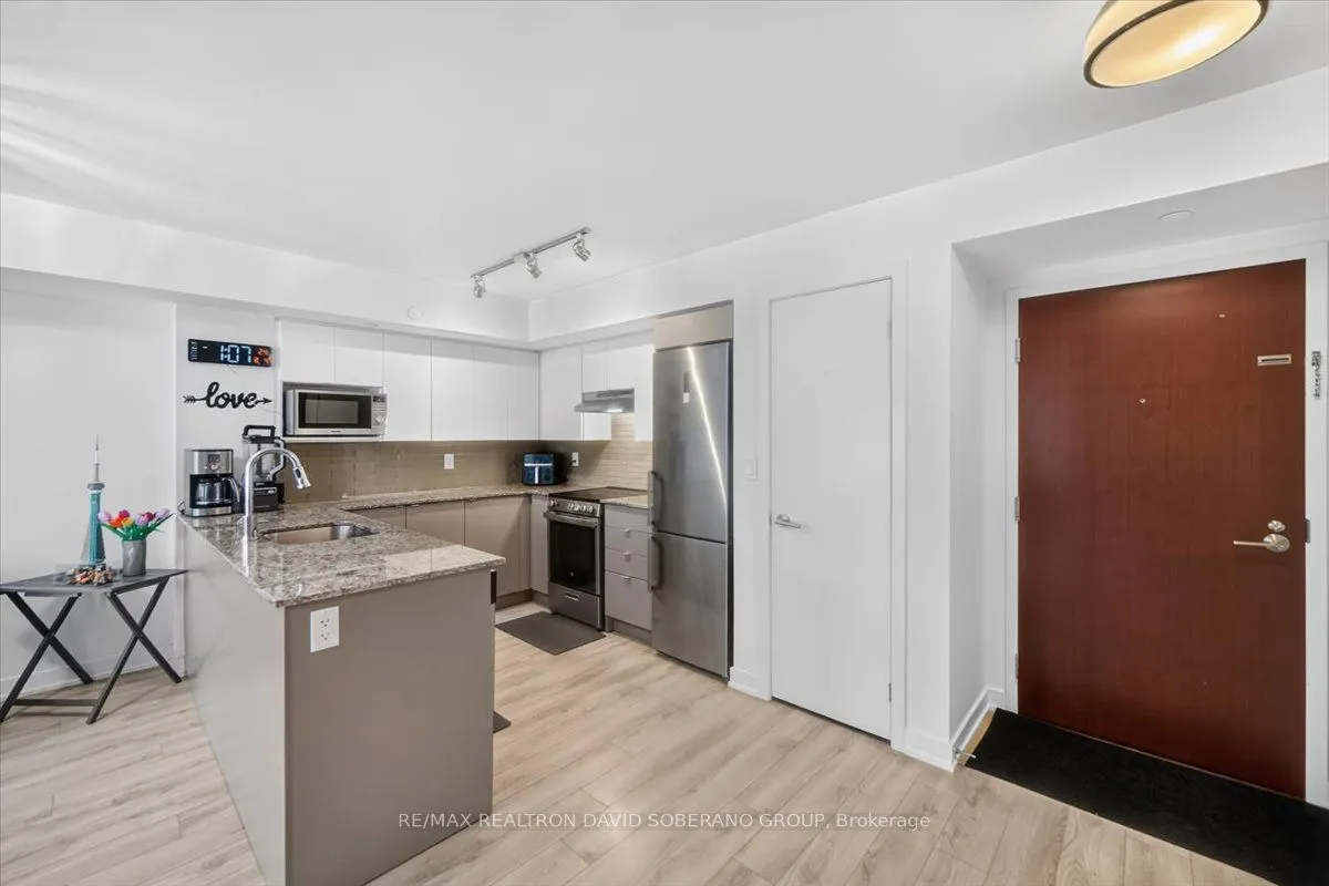 112 Varna Drive #4