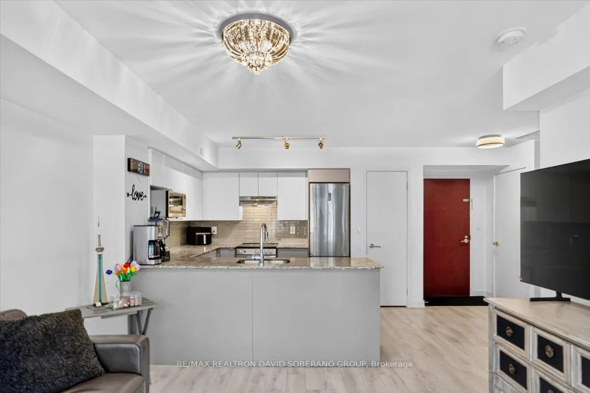 112 Varna Drive #4