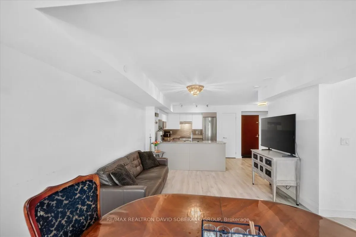 112 Varna Drive #4