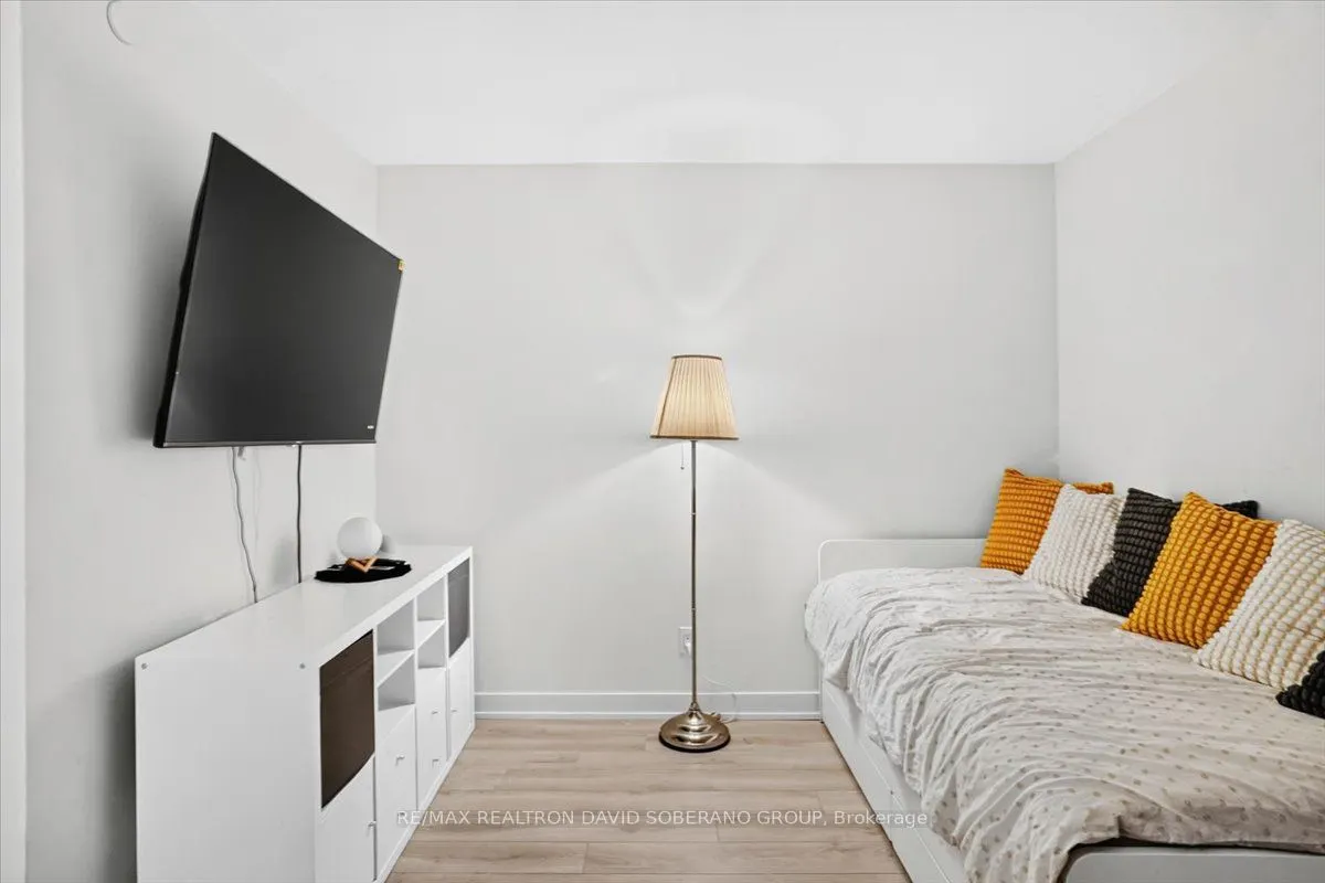 112 Varna Drive #4
