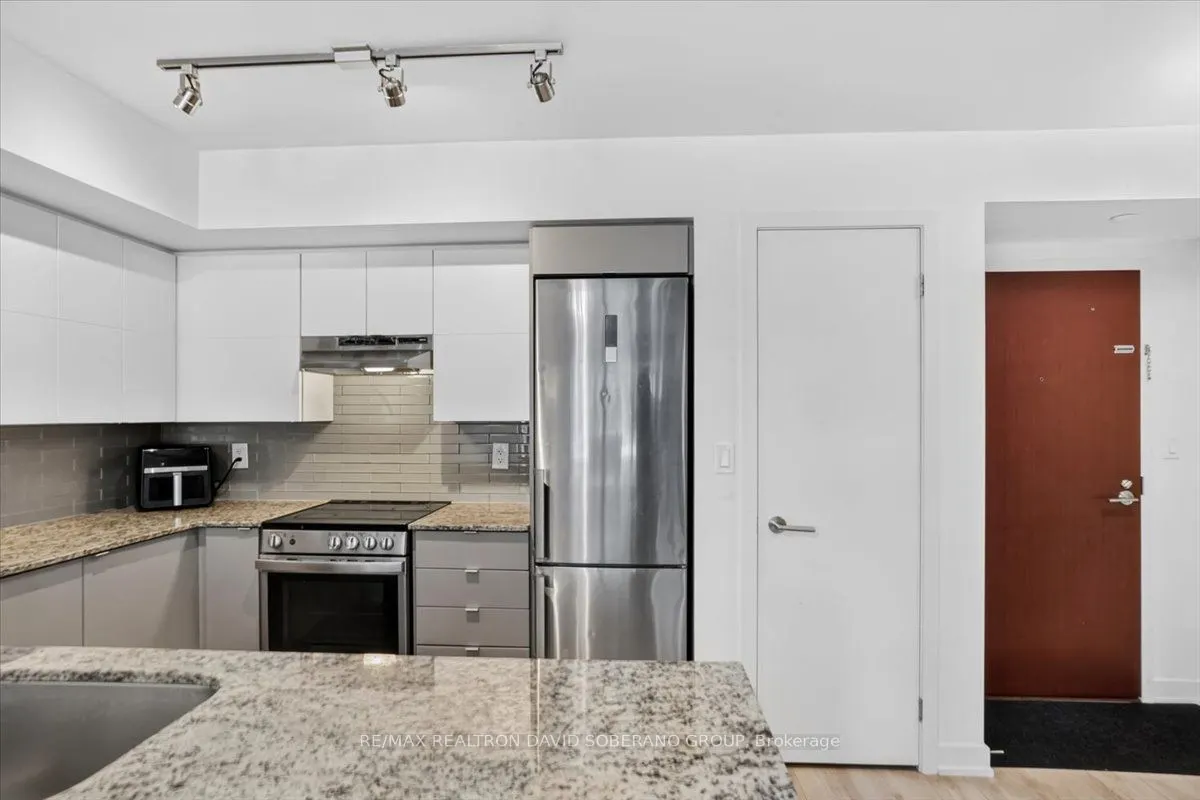 112 Varna Drive #4